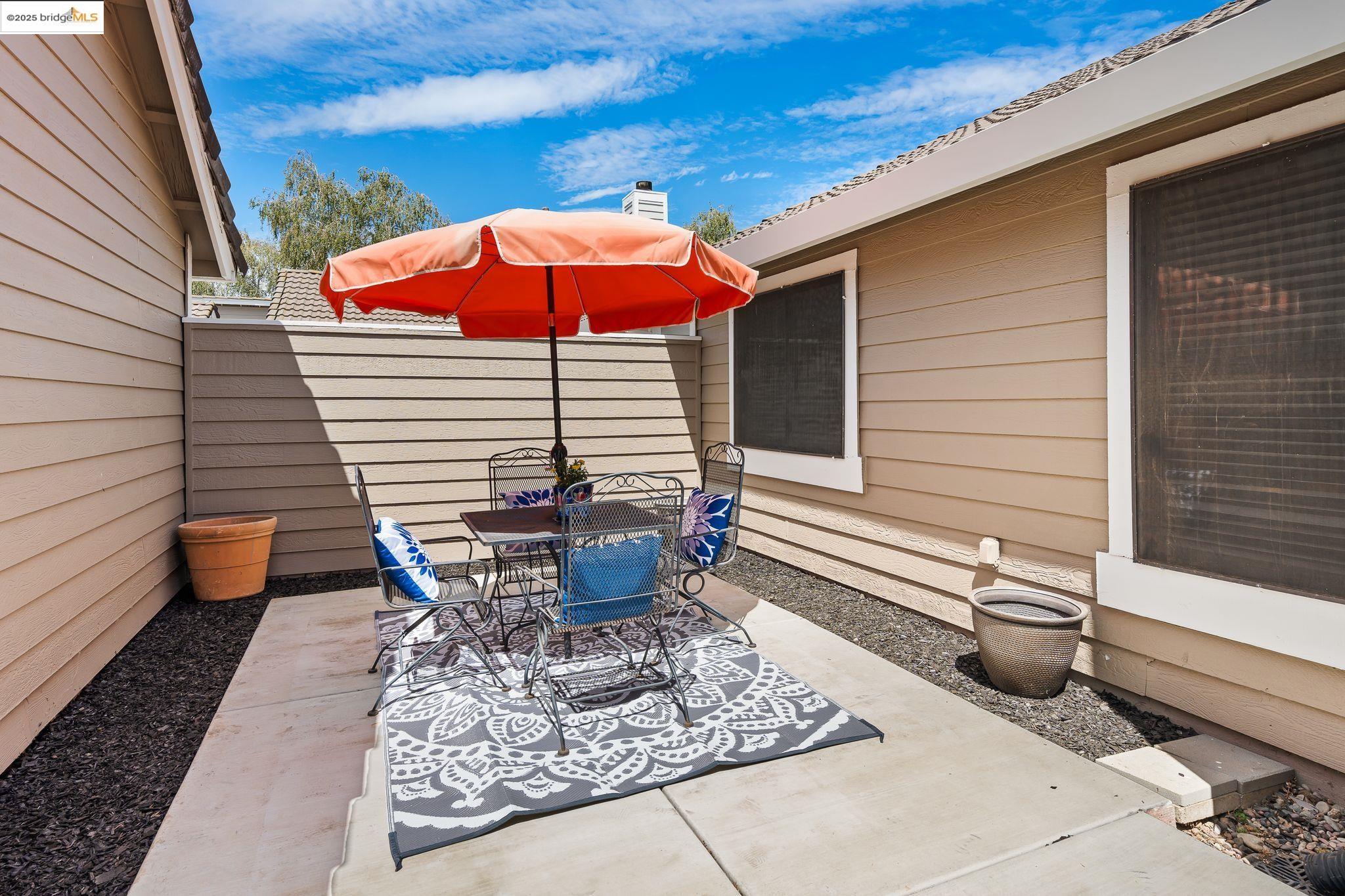 2256 Camborne Dr