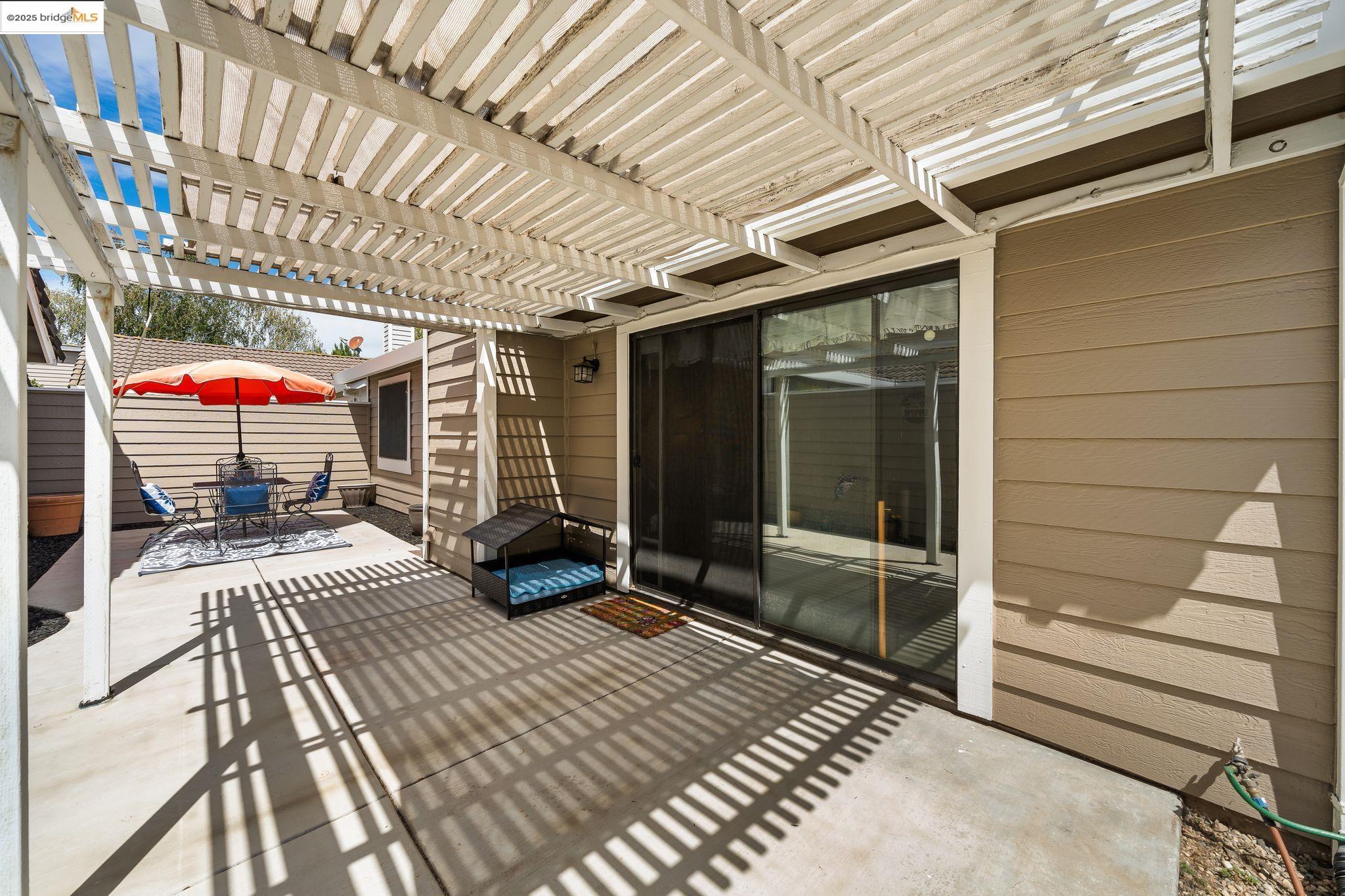2256 Camborne Dr
