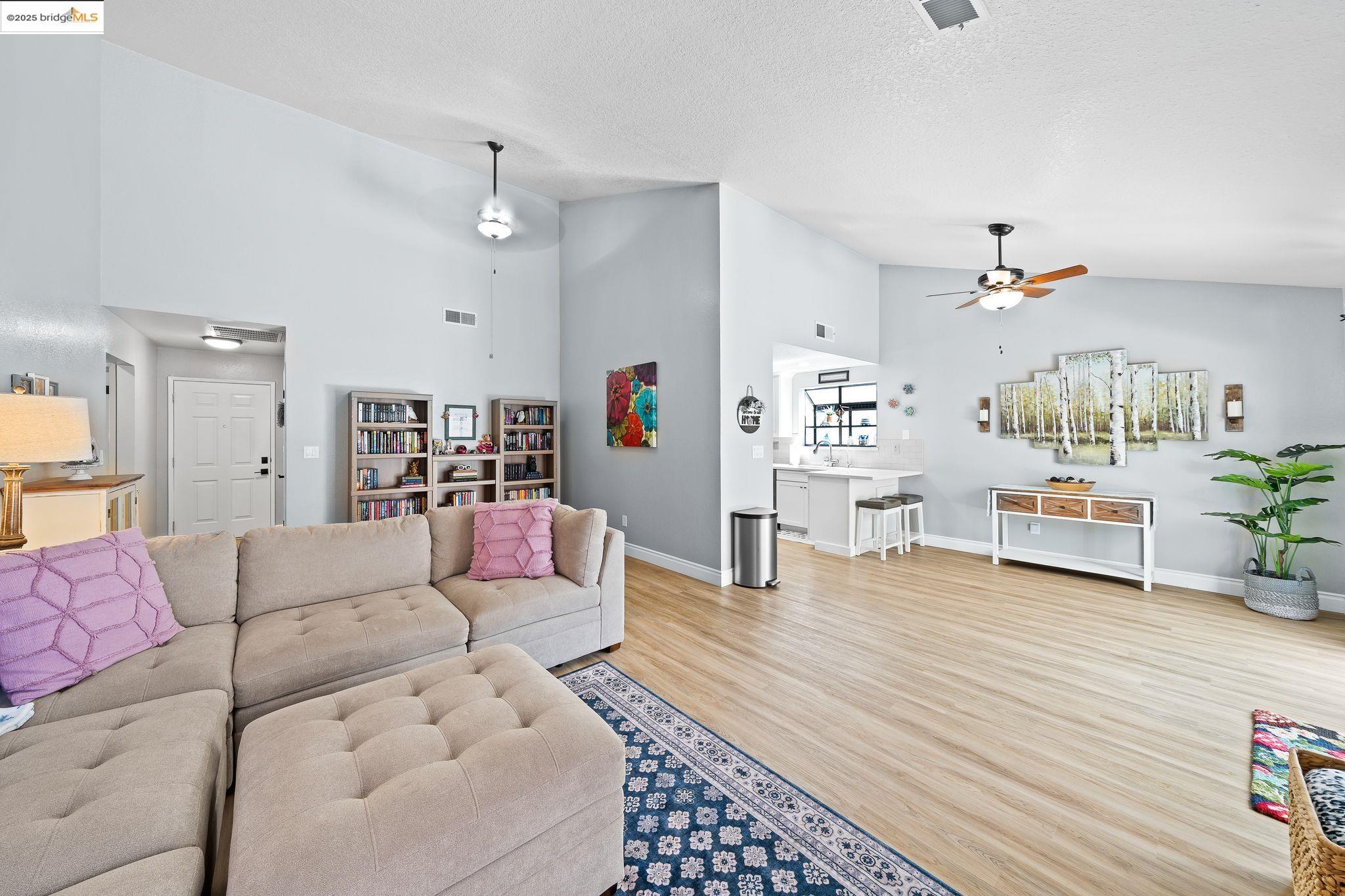 2256 Camborne Dr