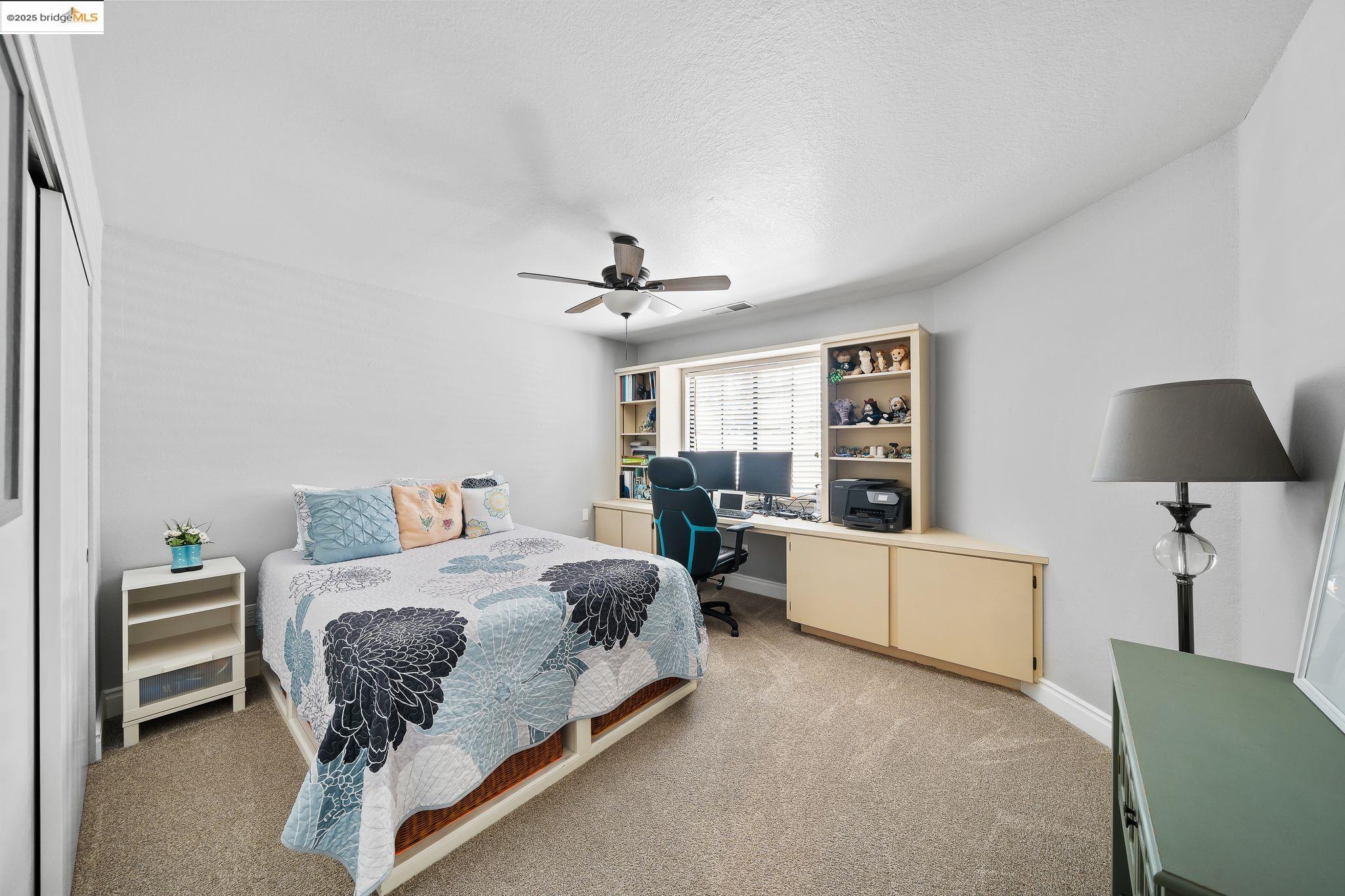 2256 Camborne Dr