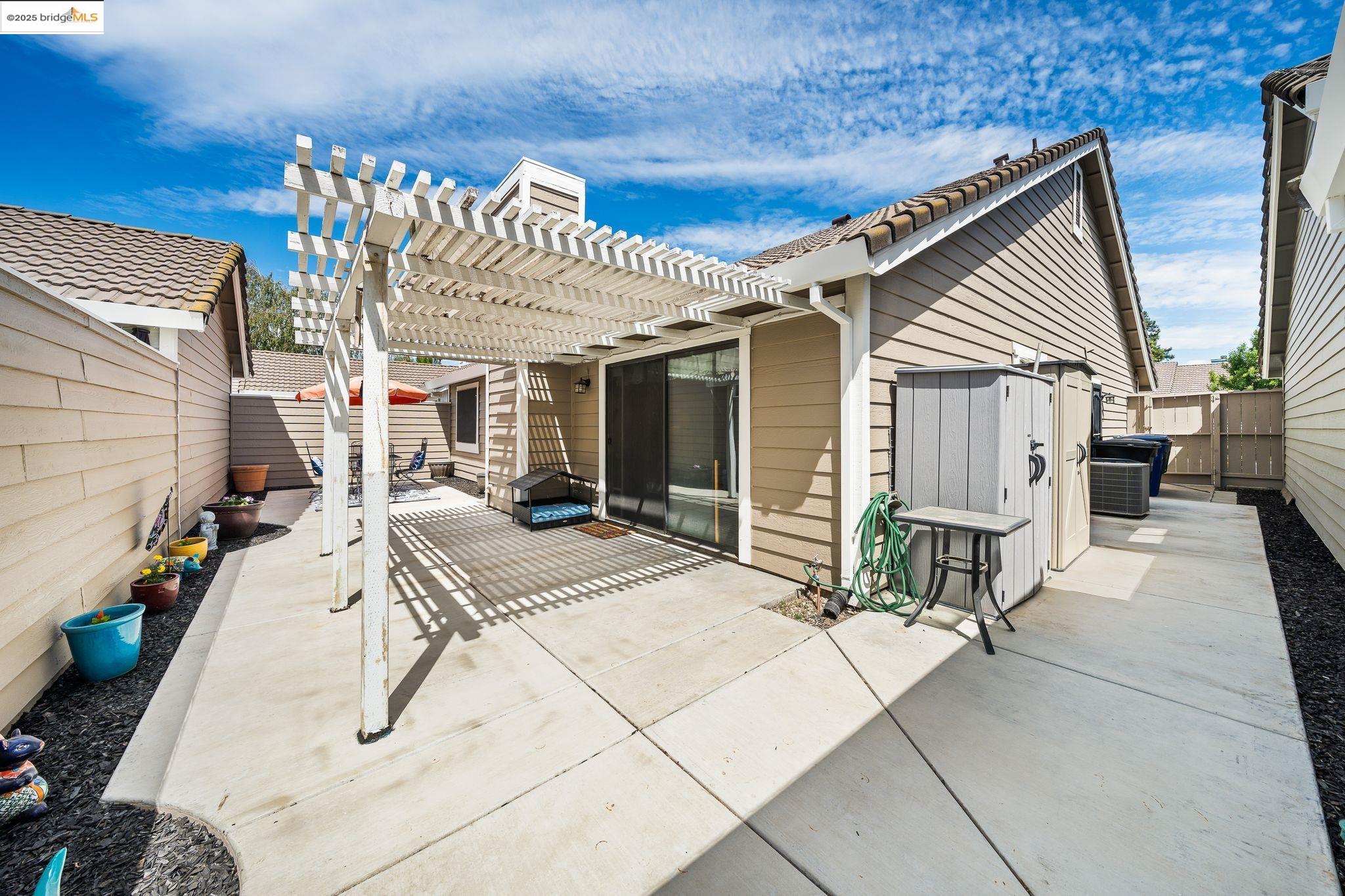 2256 Camborne Dr