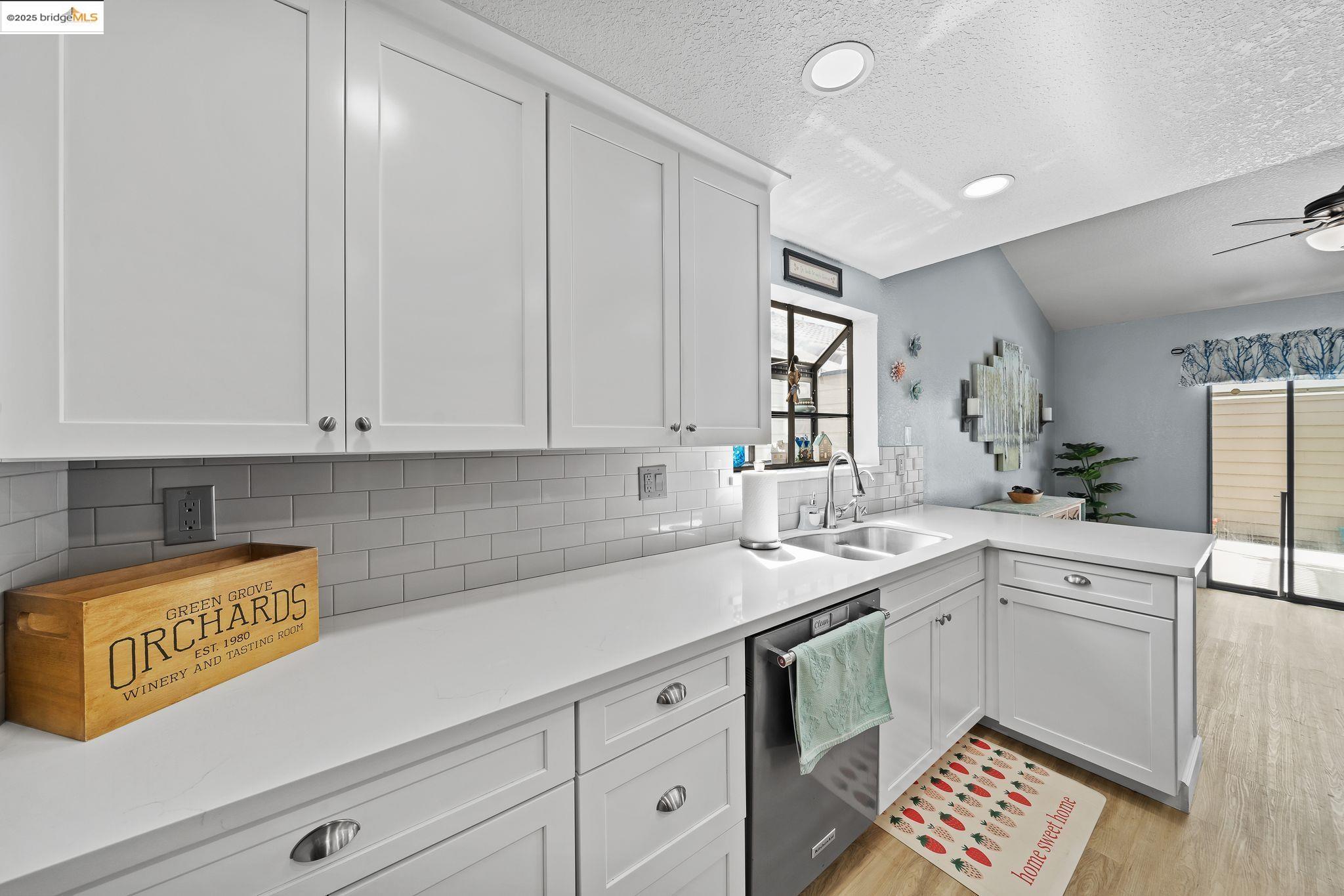 2256 Camborne Dr