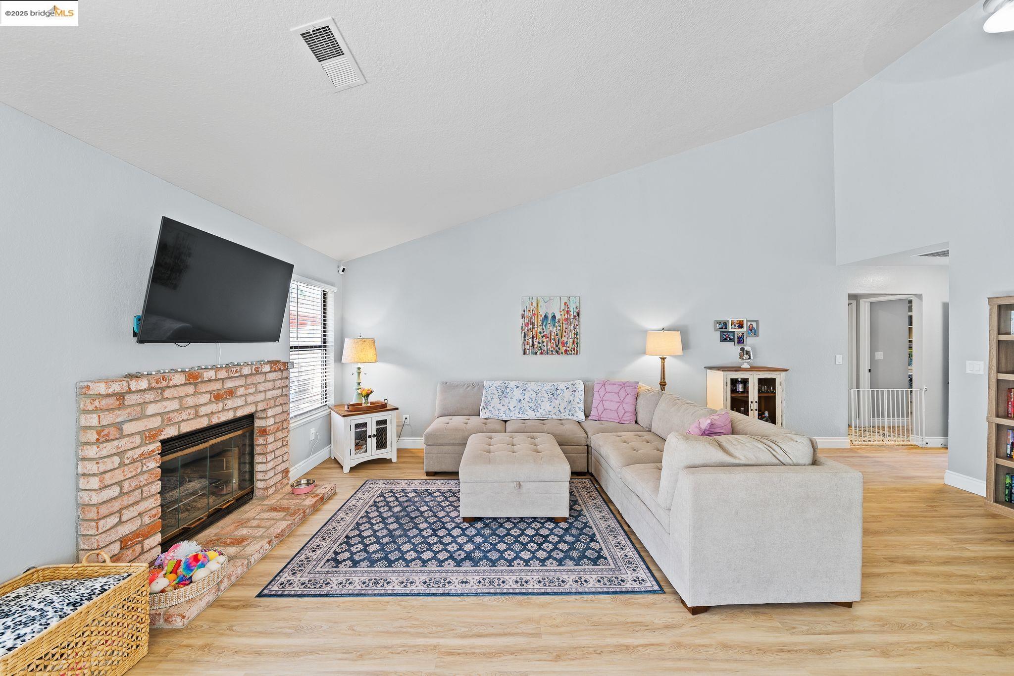 2256 Camborne Dr