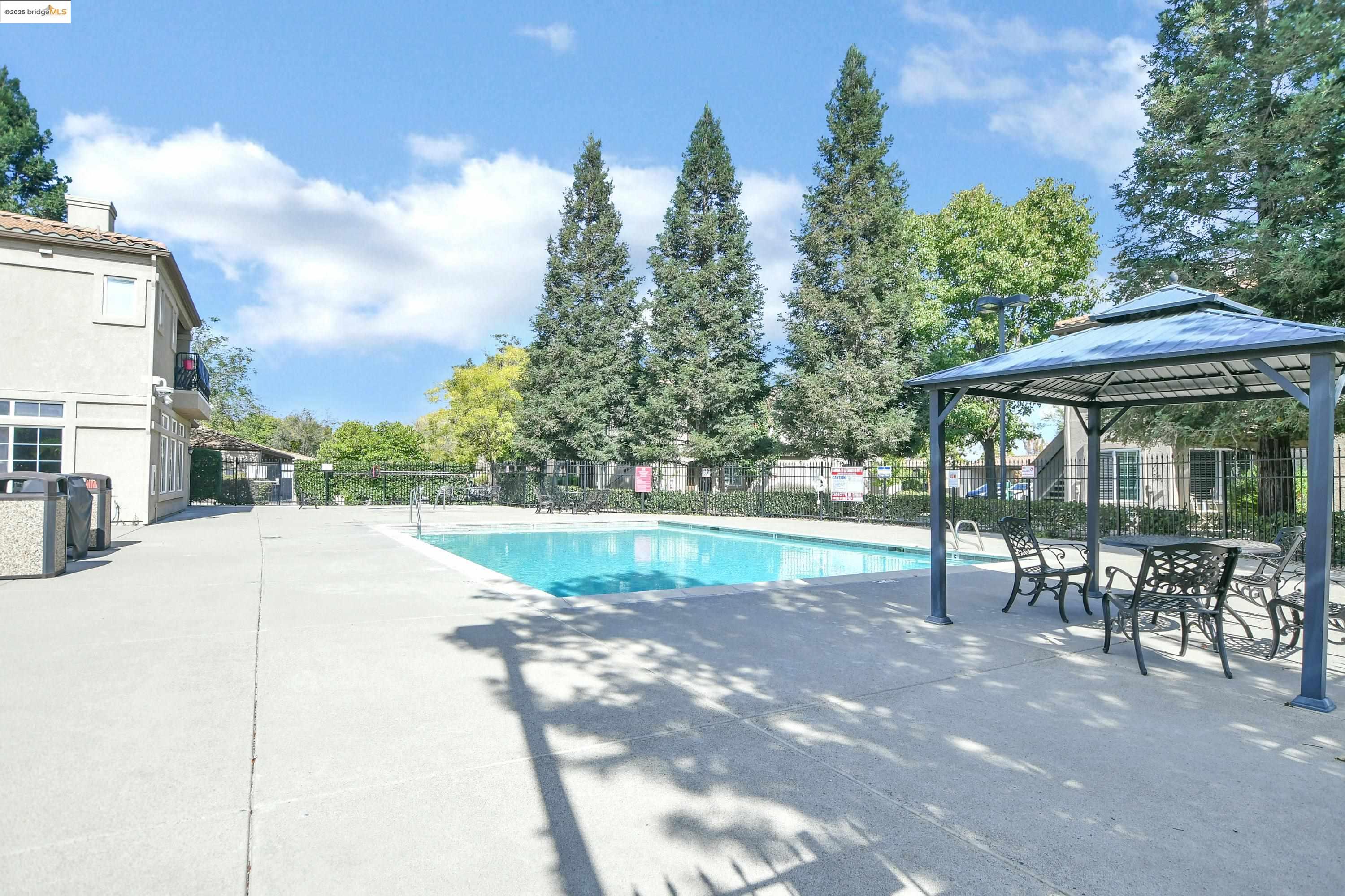 4200 E Commerce Way # 2523