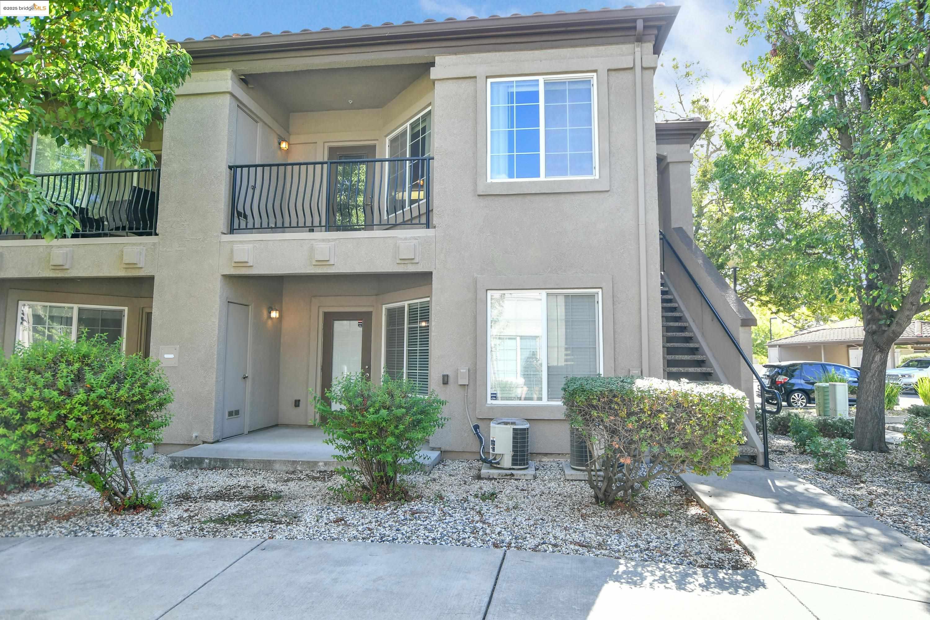 4200 E Commerce Way # 2523