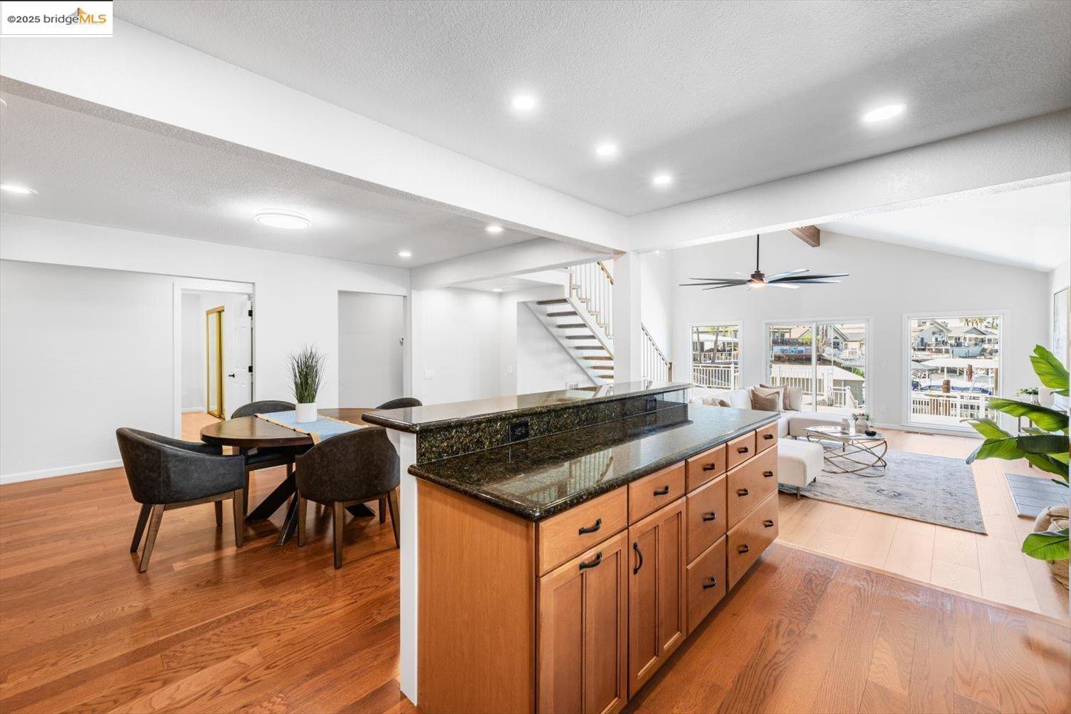 5575 Marlin Dr