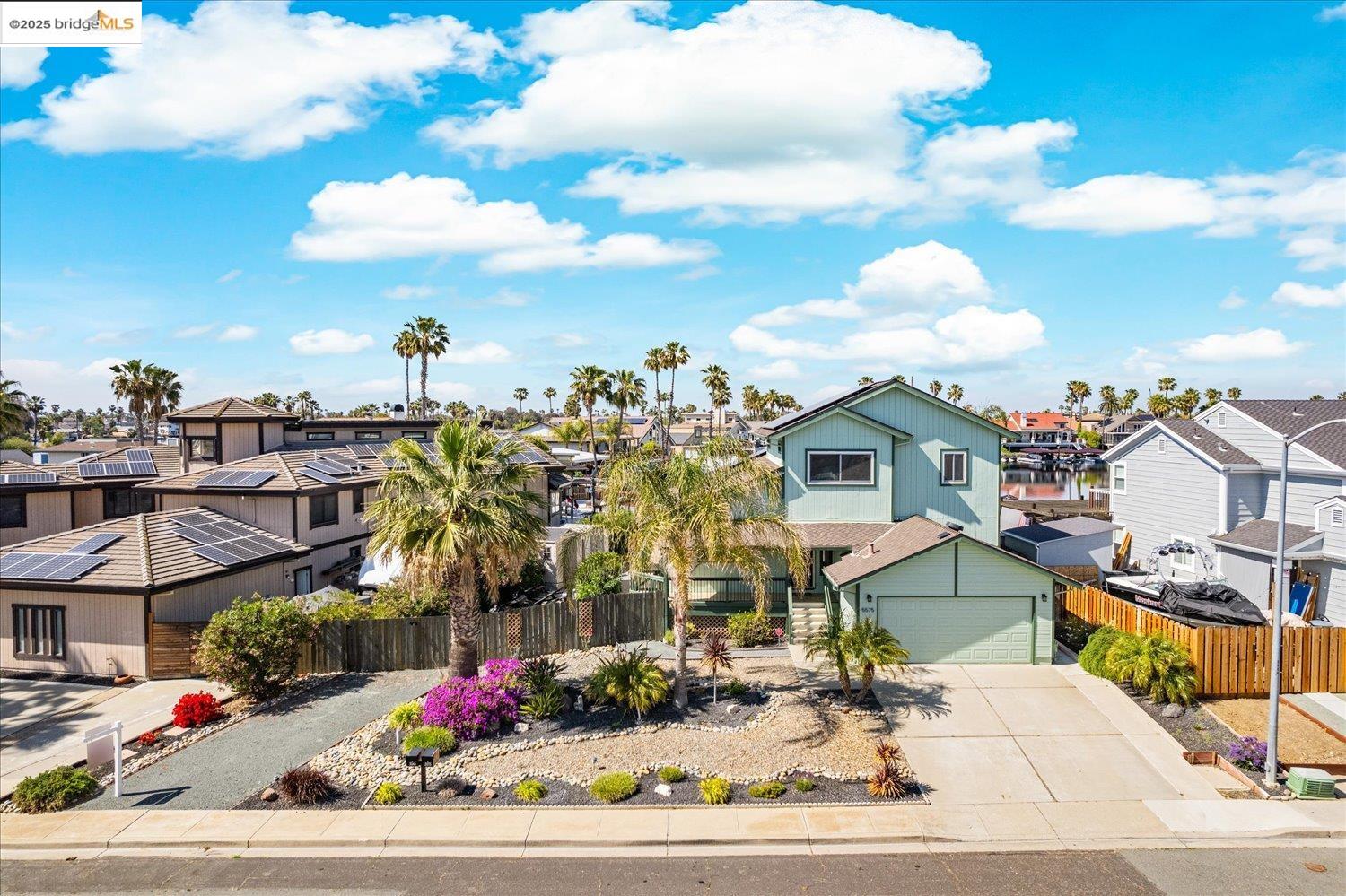 5575 Marlin Dr