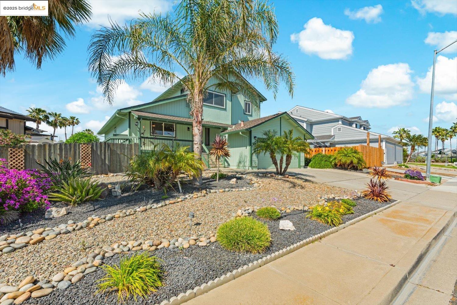 5575 Marlin Dr