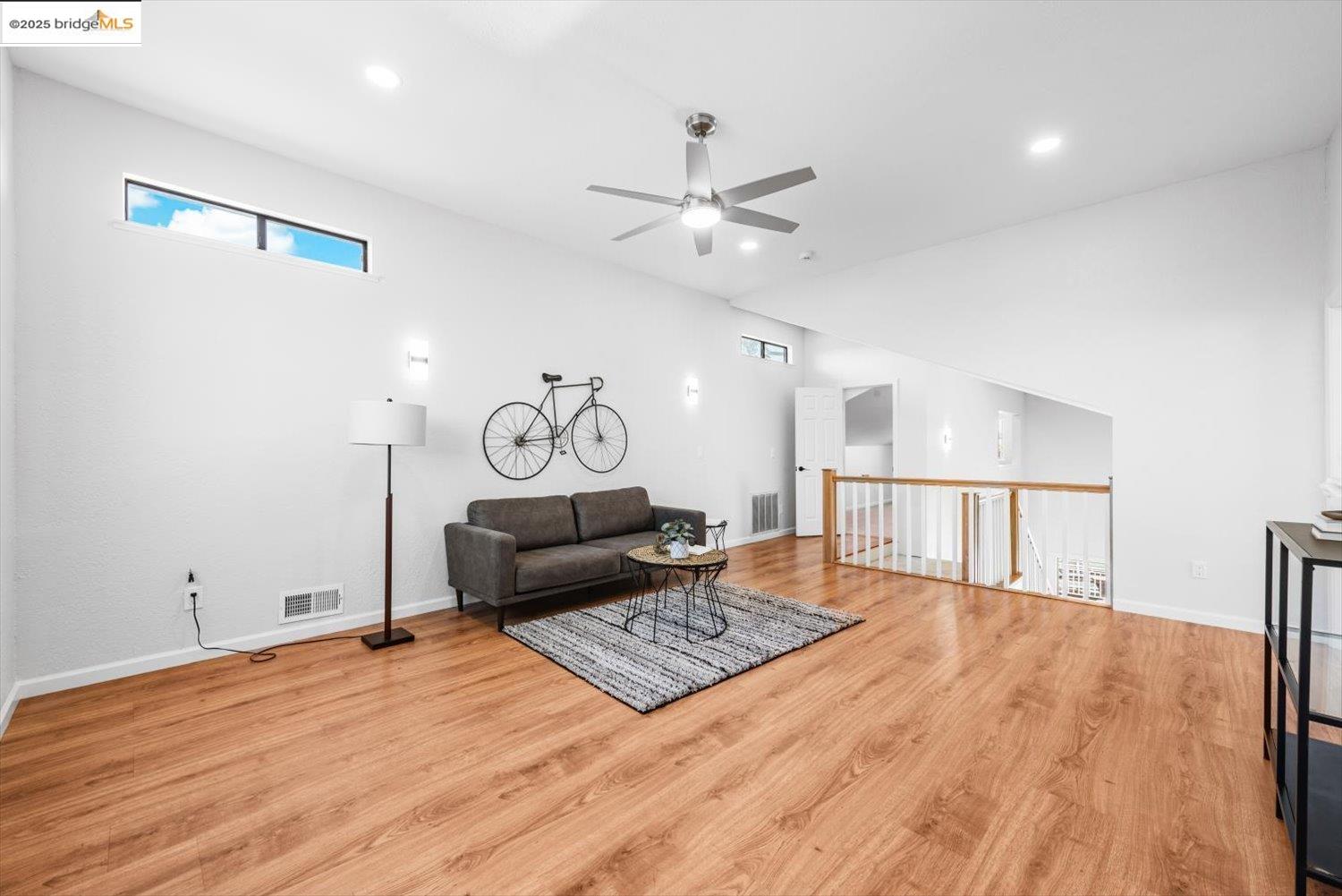 5575 Marlin Dr