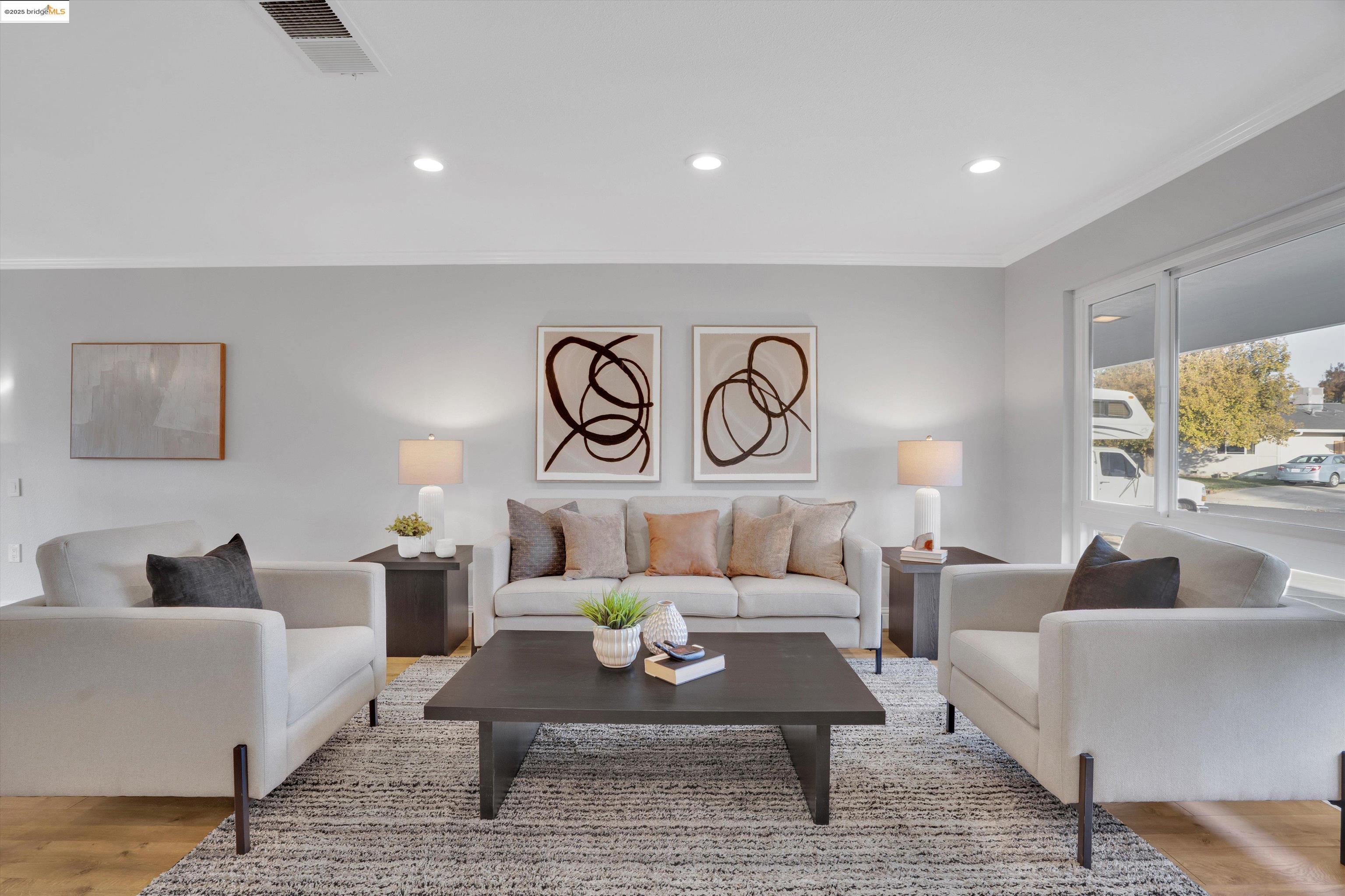 1166 Hibiscus Way