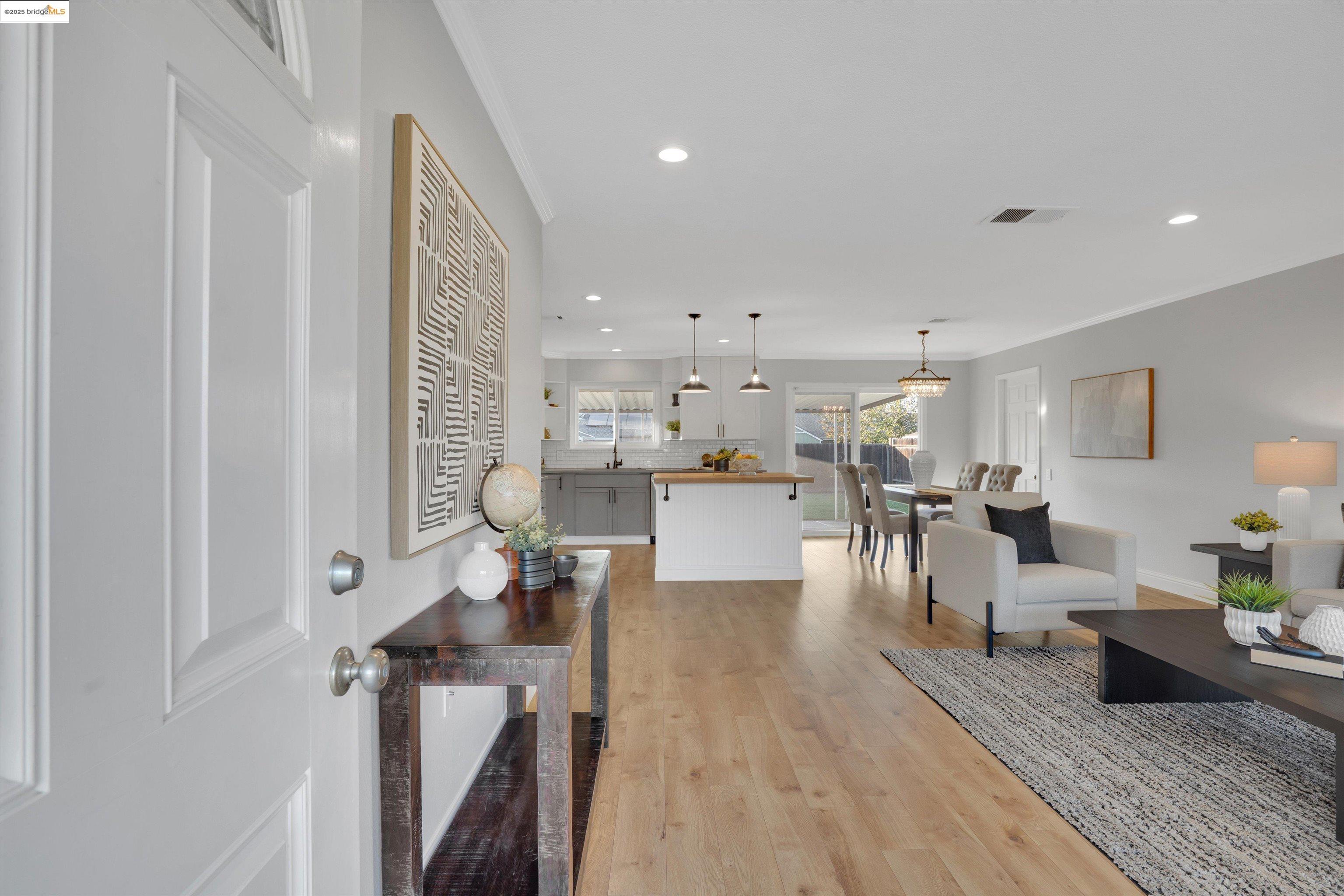 1166 Hibiscus Way