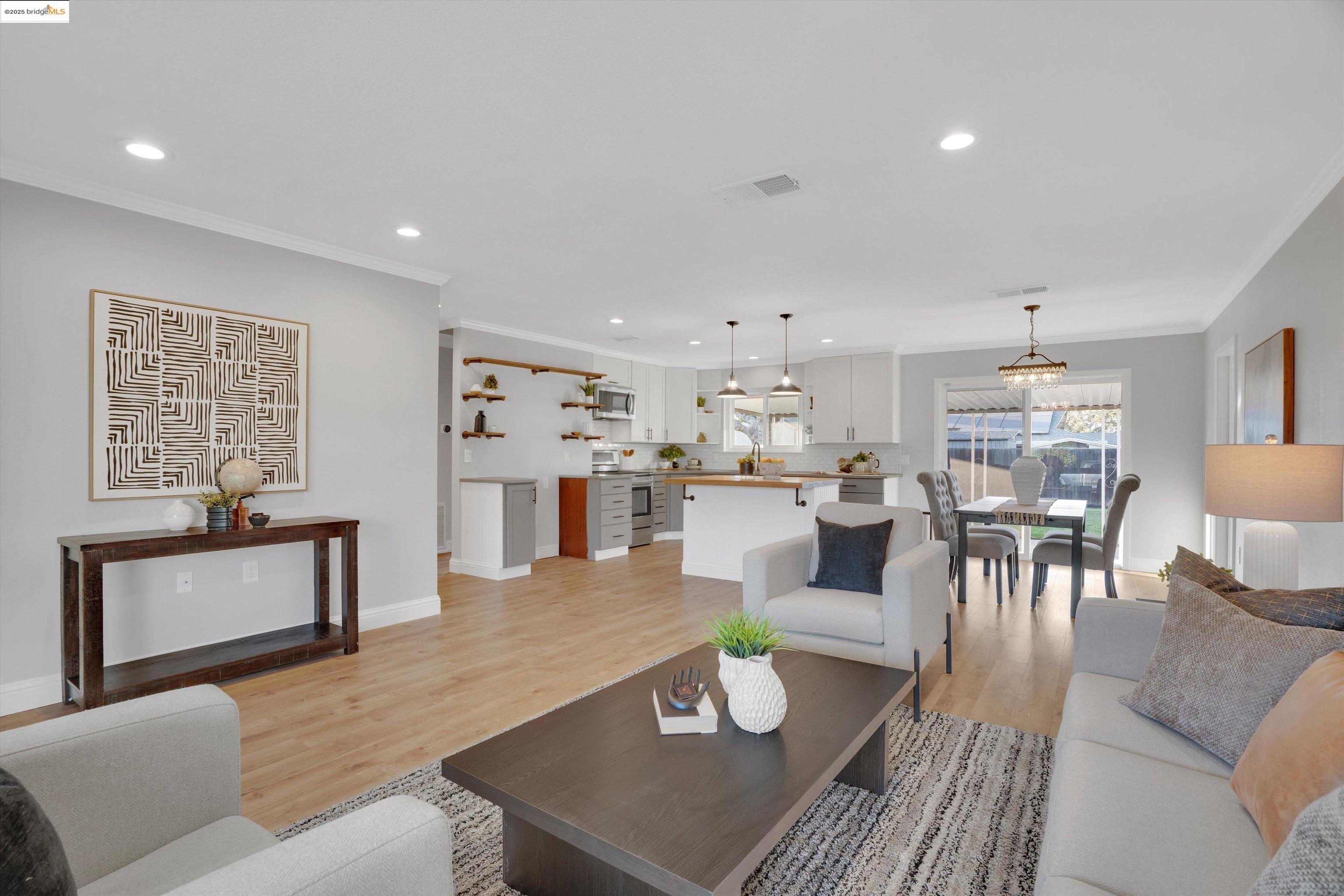 1166 Hibiscus Way