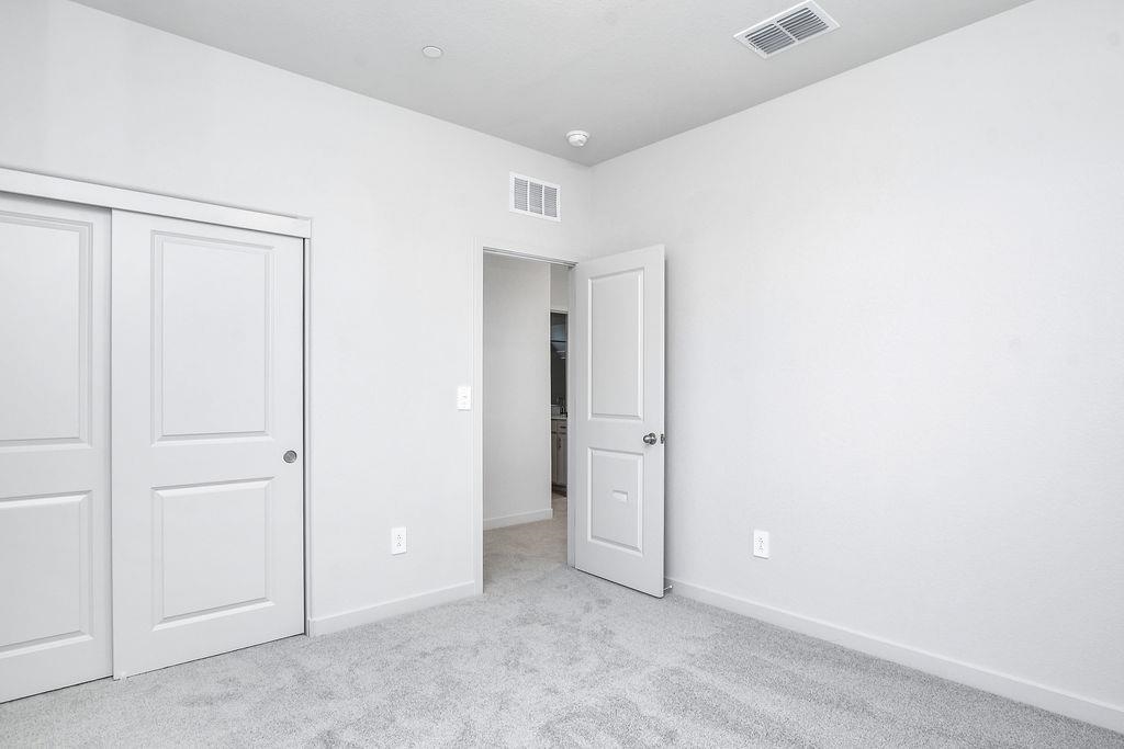 5416 Golden Eagle Street