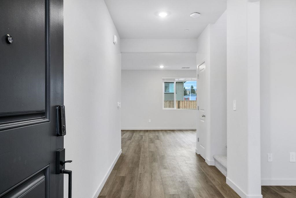 5416 Golden Eagle Street