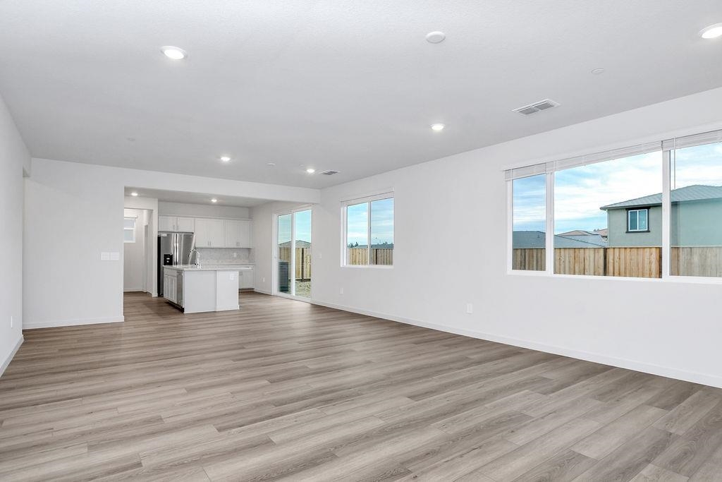 5416 Golden Eagle Street