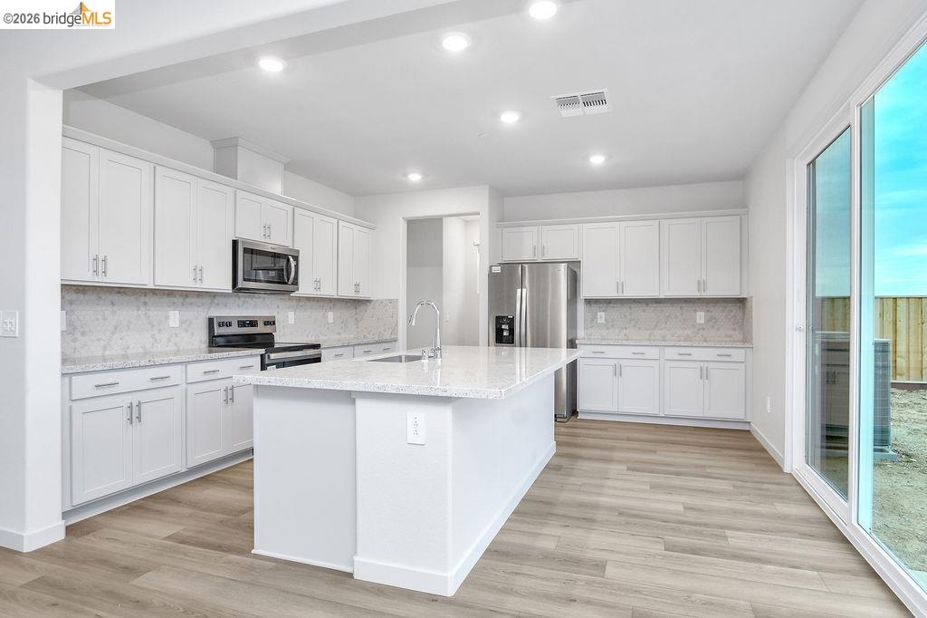 5416 Golden Eagle Street