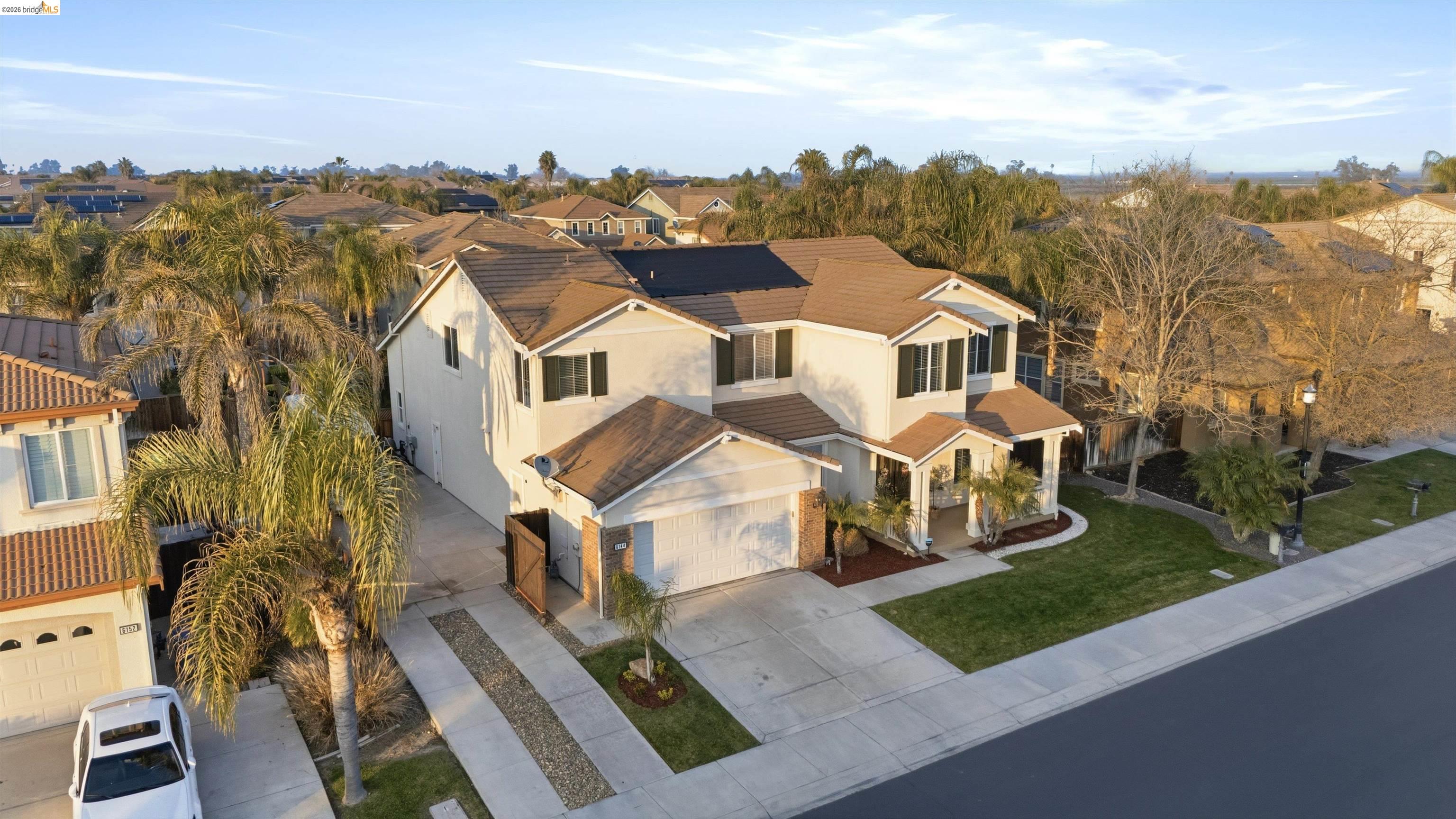 6144 Seneca Cir