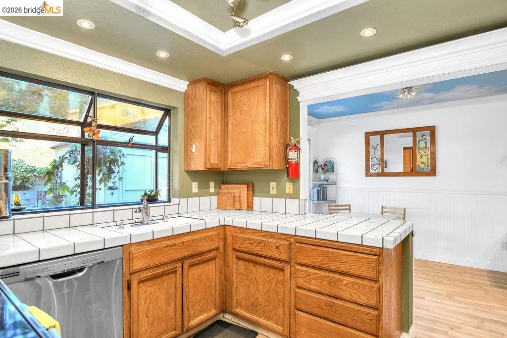 2860 Honeysuckle Cir