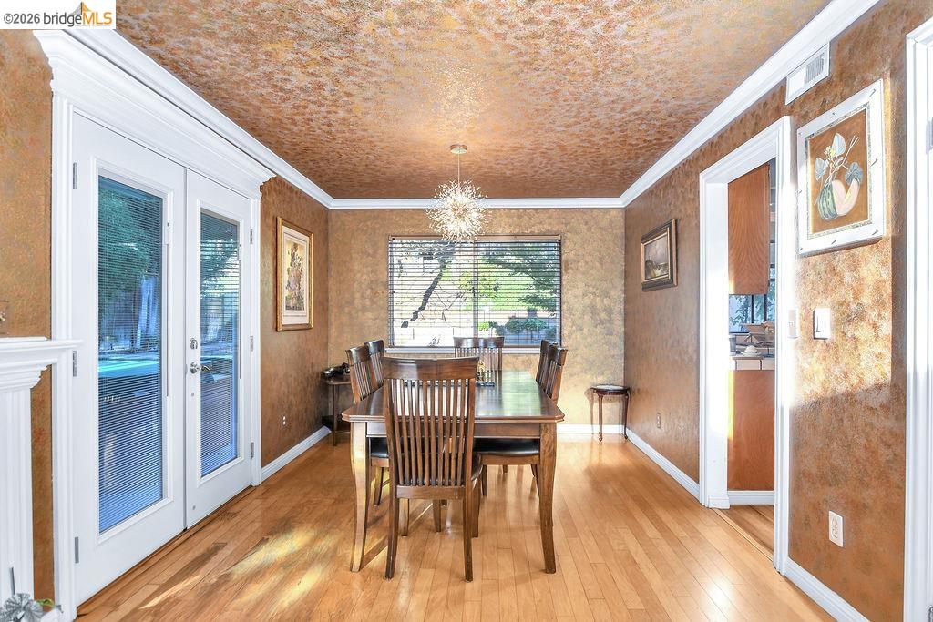 2860 Honeysuckle Cir