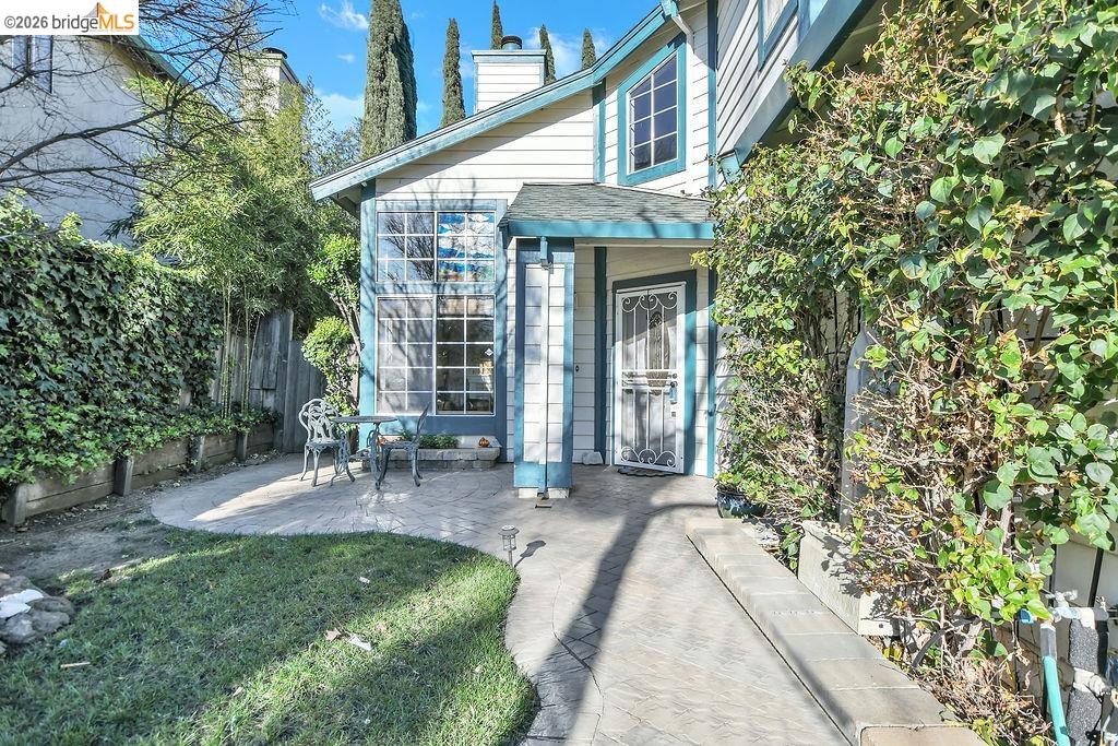 2860 Honeysuckle Cir