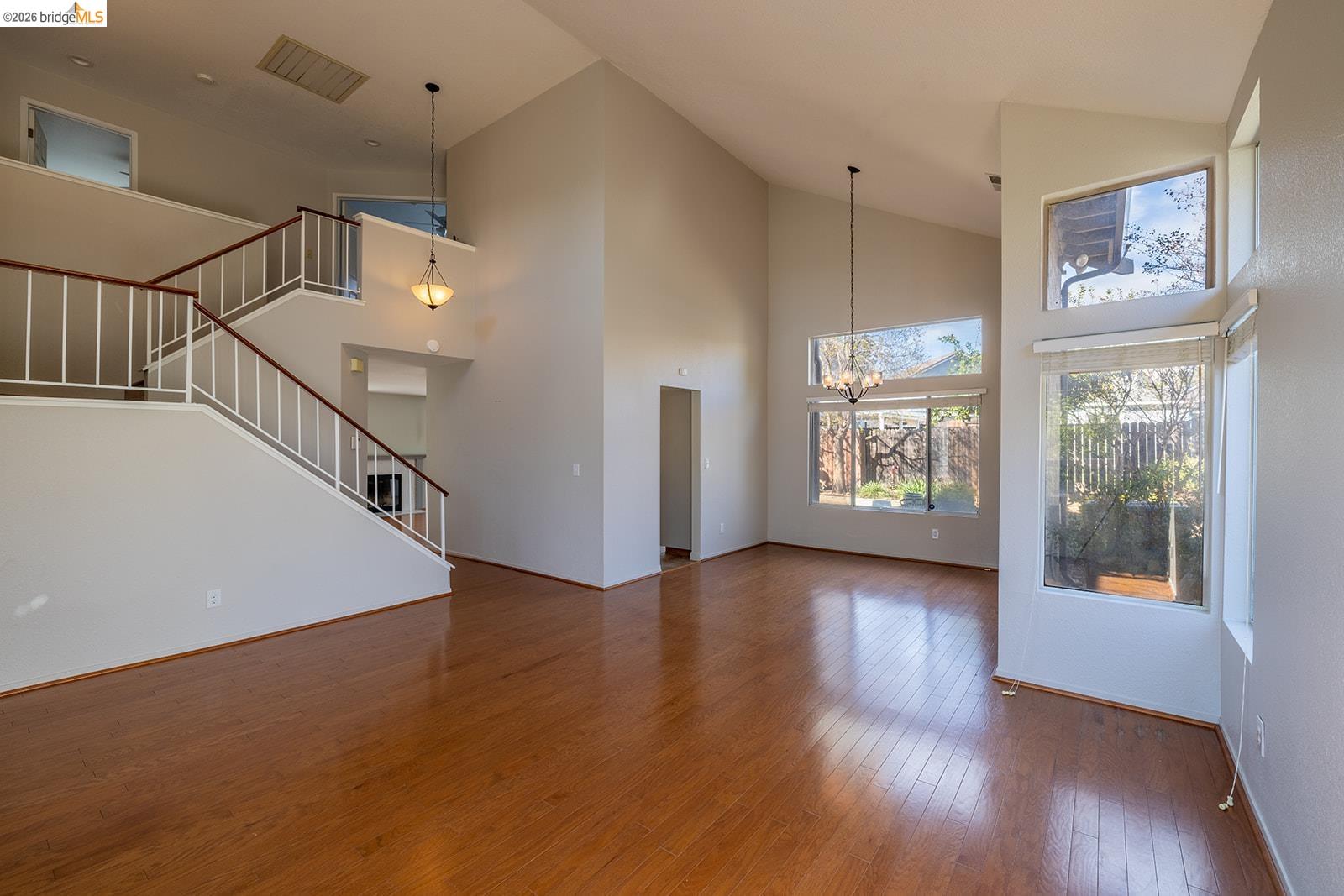 5037 Bronco Court