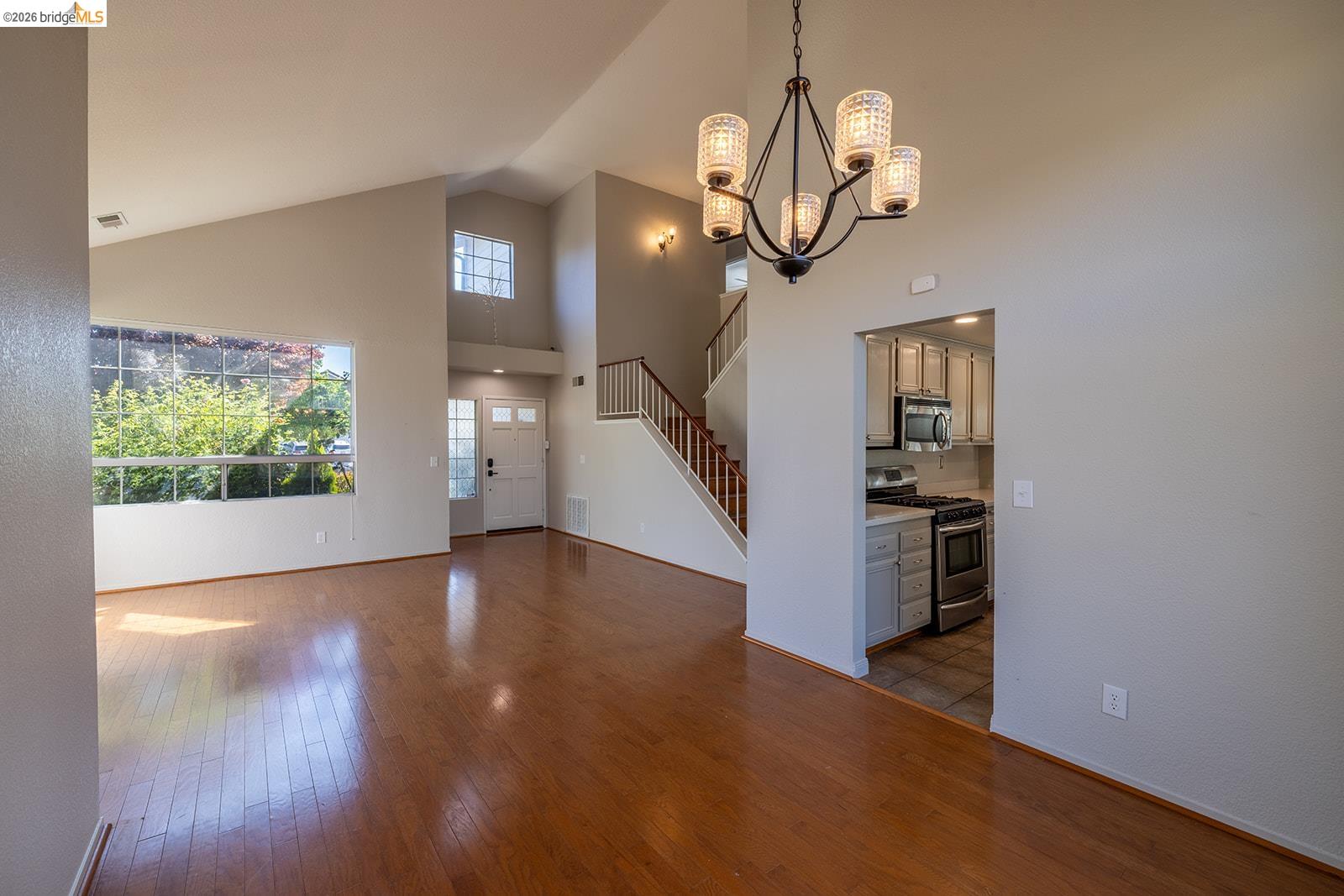 5037 Bronco Court