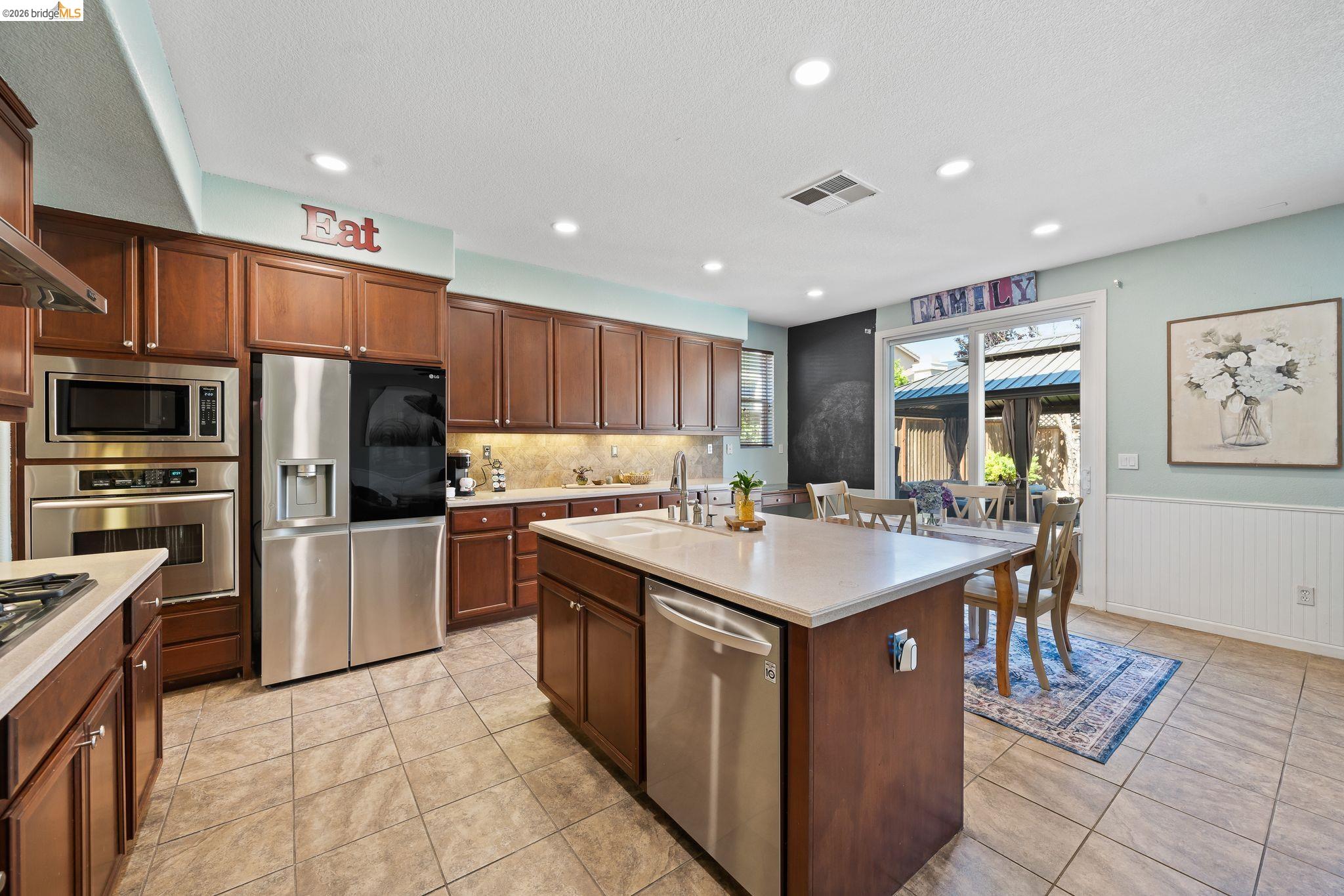 2350 Winchester Loop