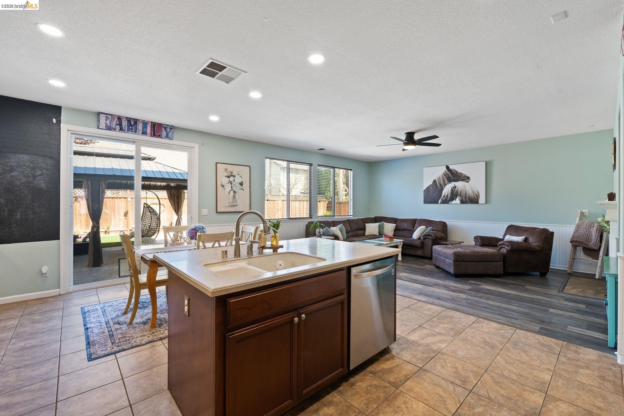 2350 Winchester Loop