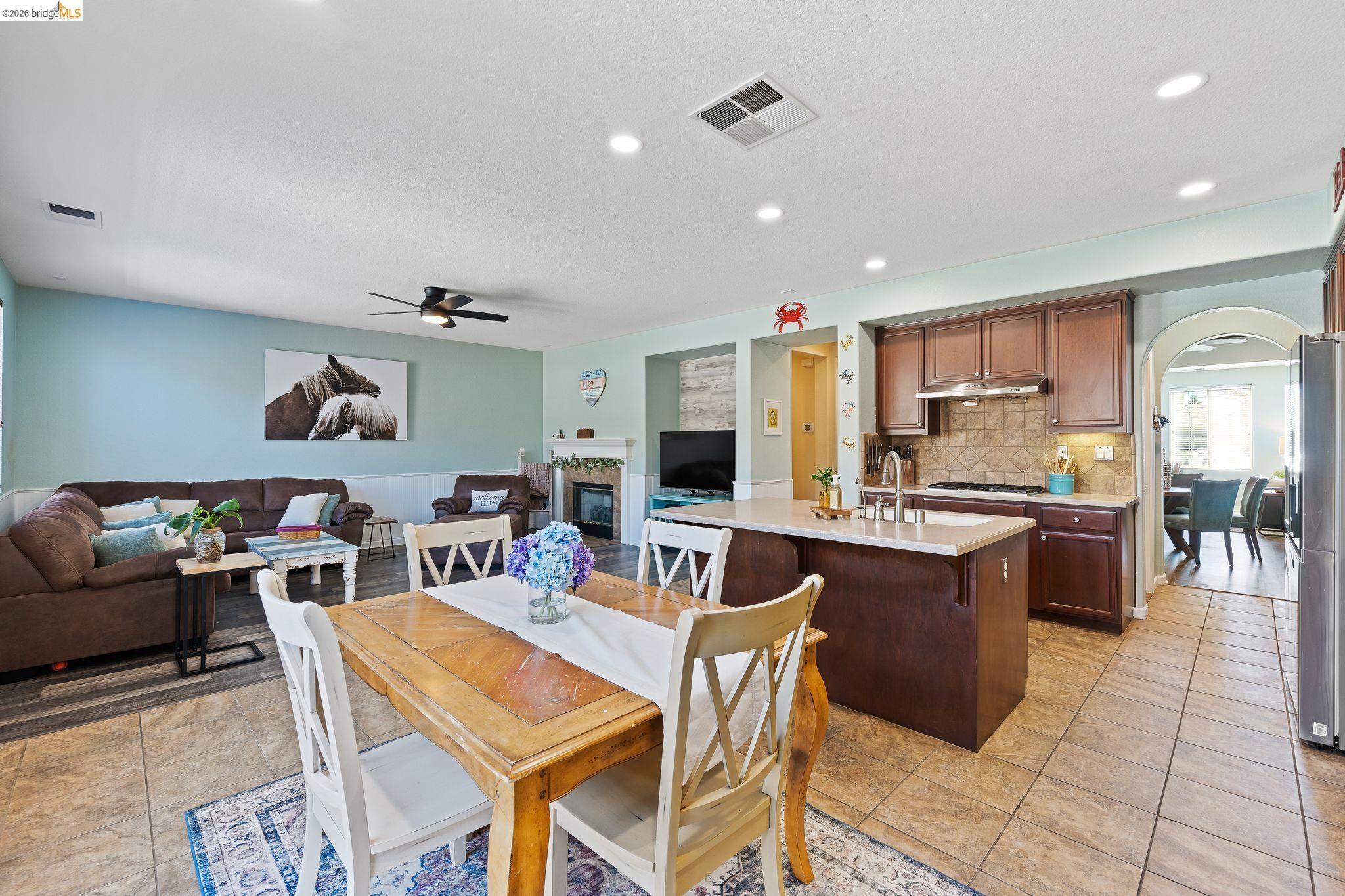 2350 Winchester Loop