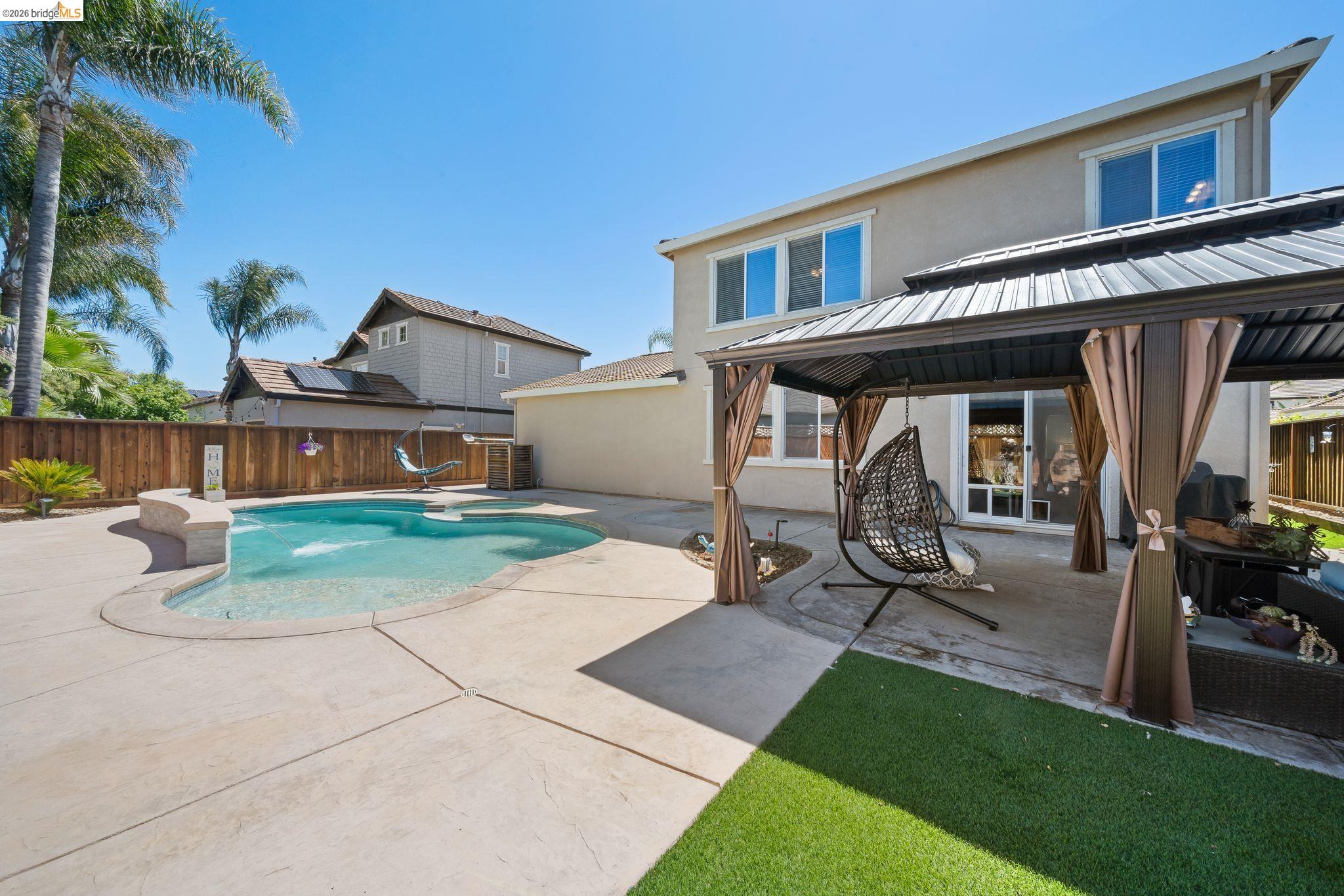 2350 Winchester Loop