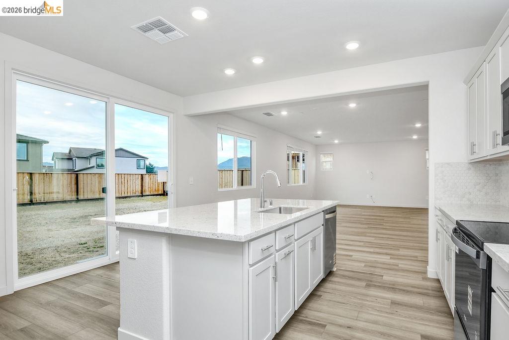 5416 Golden Eagle Street