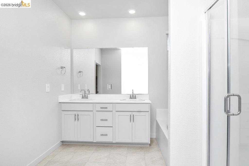 5416 Golden Eagle Street