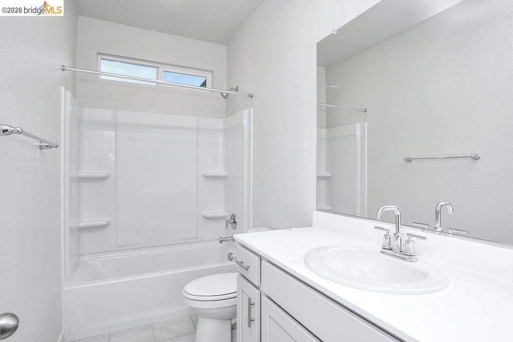 5416 Golden Eagle Street