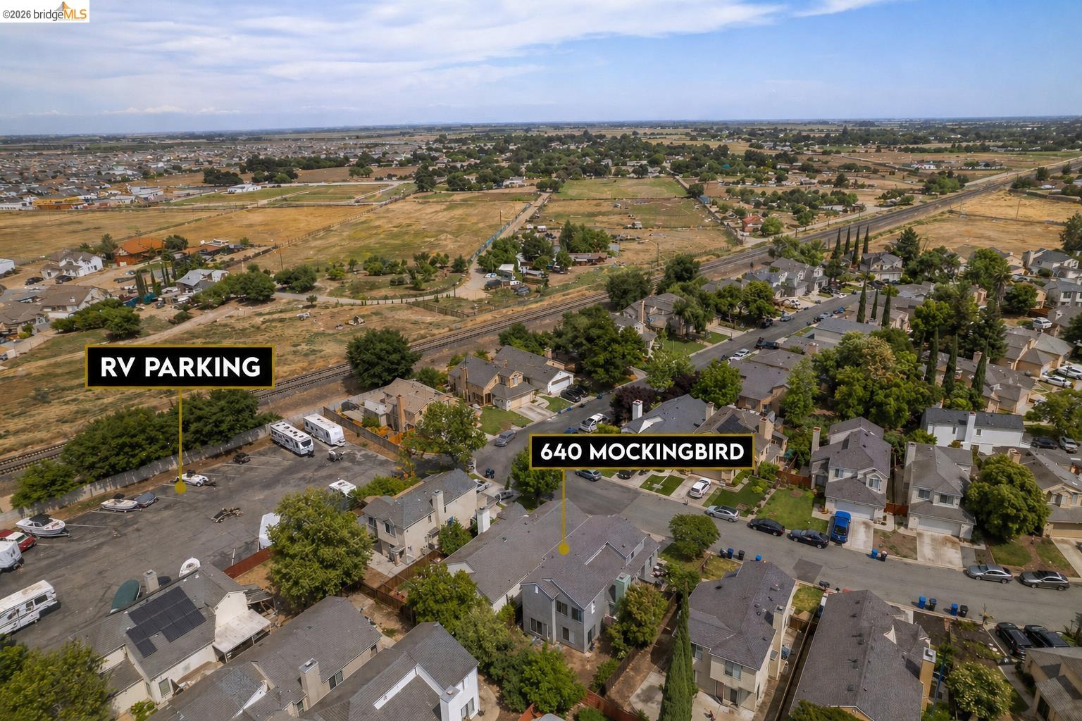 640 Mockingbird Ln