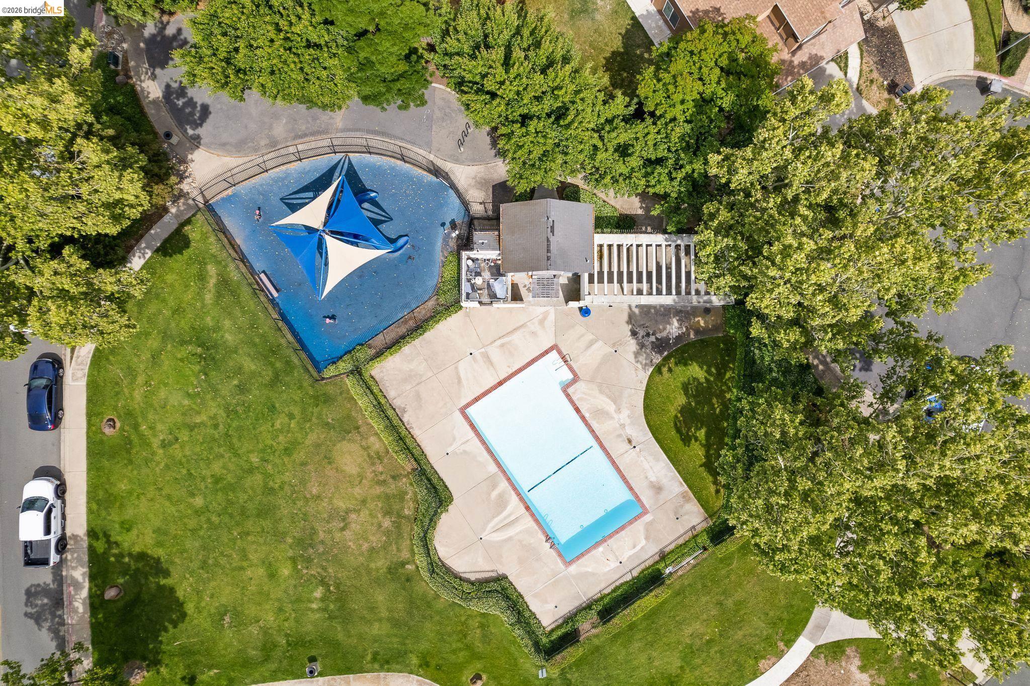 640 Mockingbird Ln