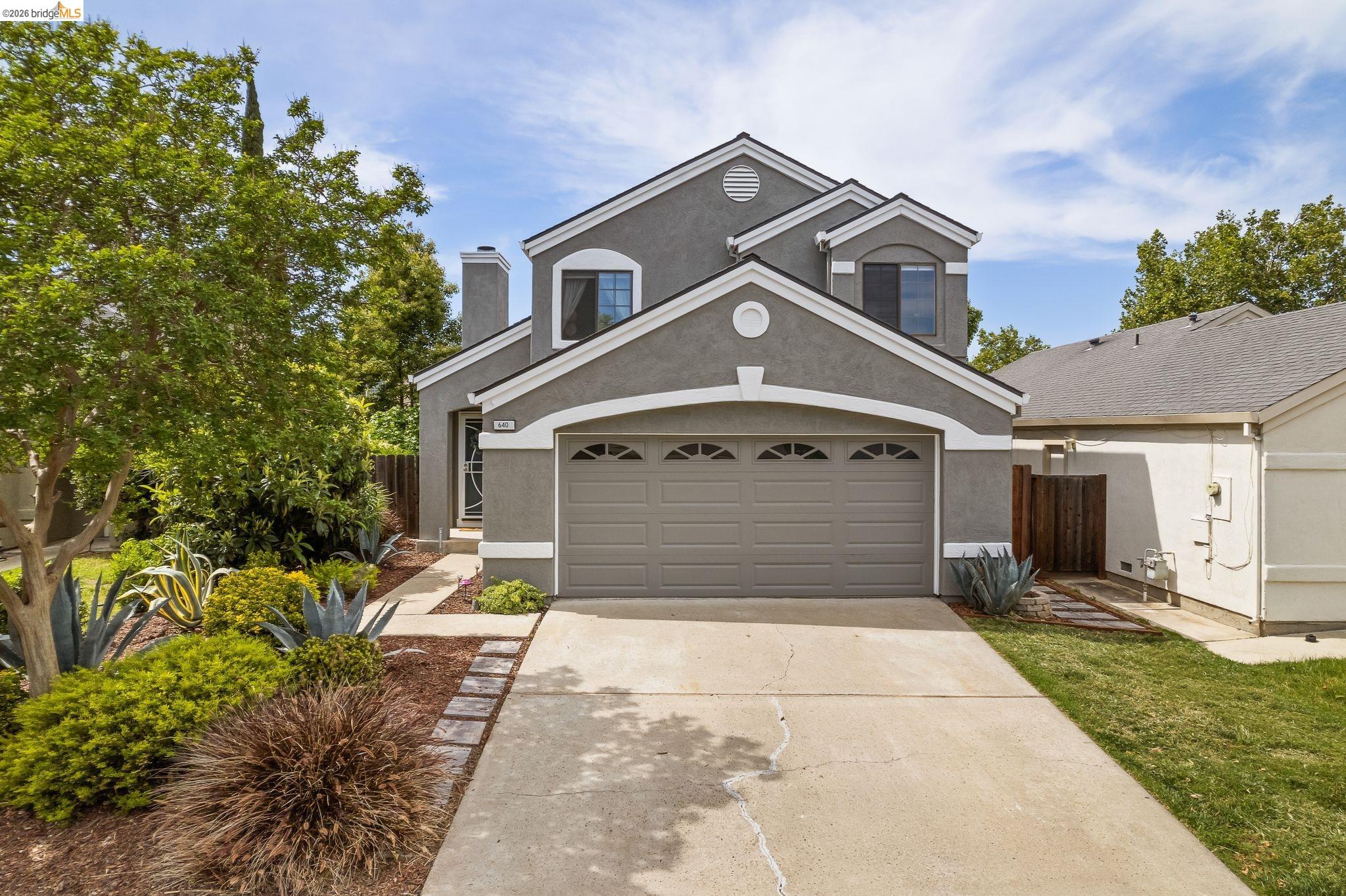 640 Mockingbird Ln