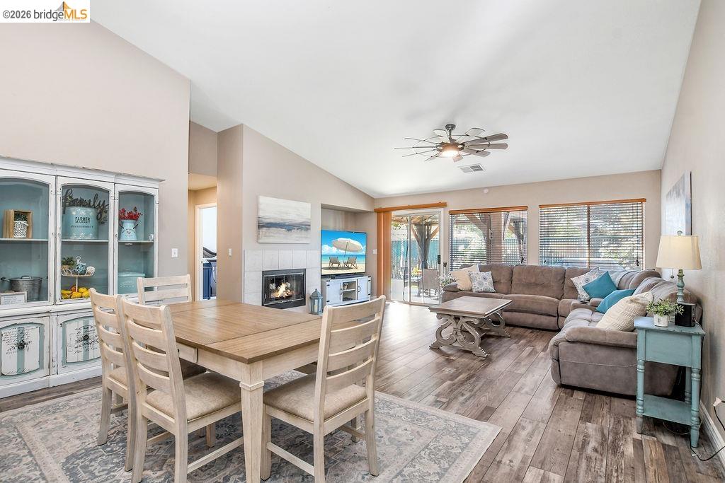 1129 Prewett Ranch Dr