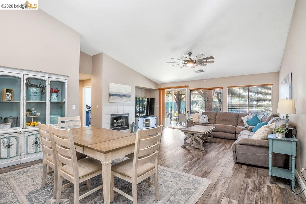 1129 Prewett Ranch Dr