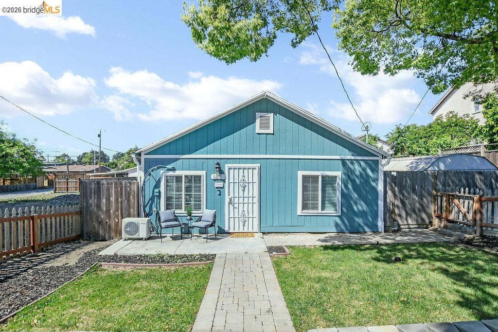 180 Hill Ave