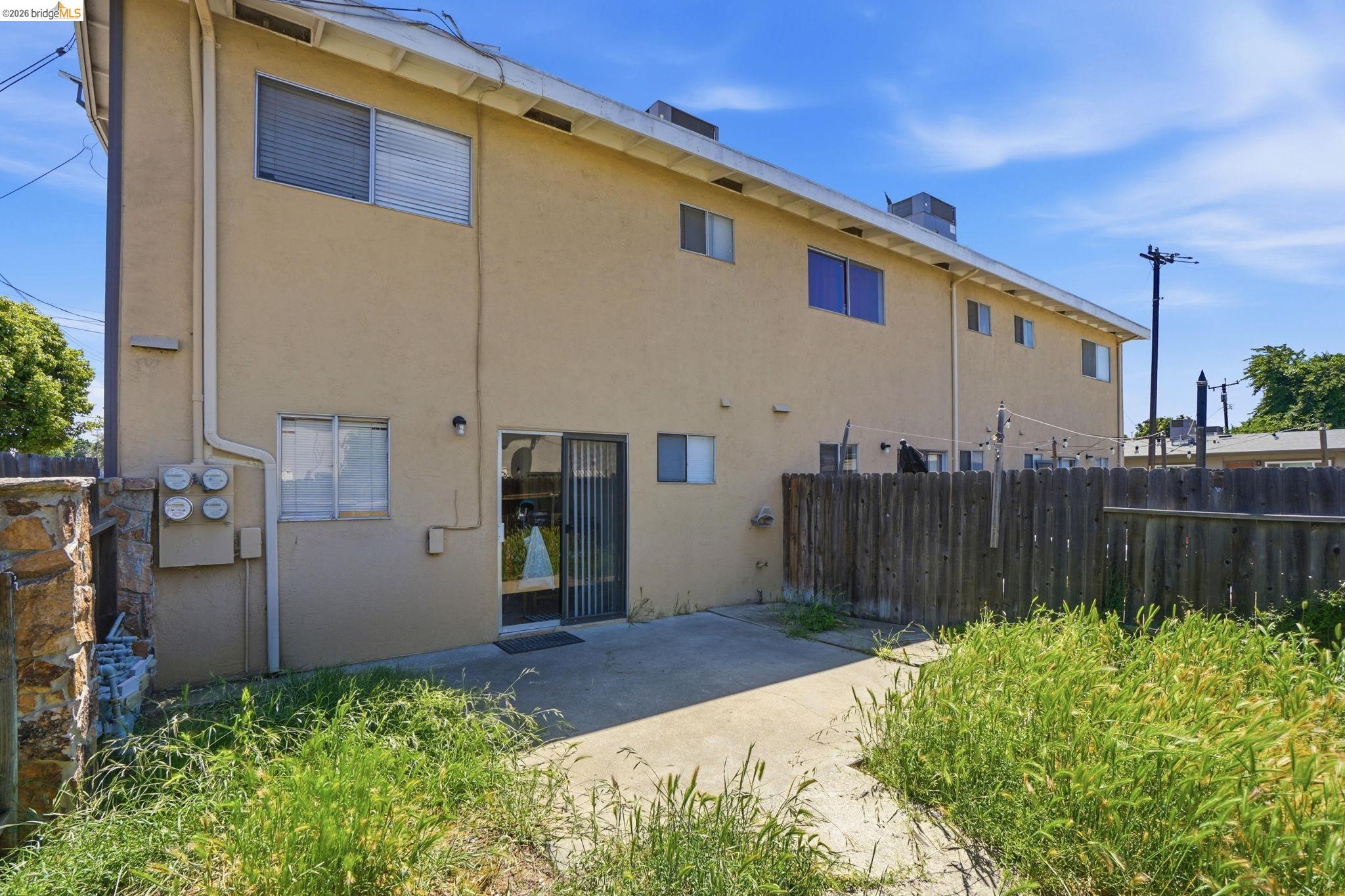 3513 Fairview