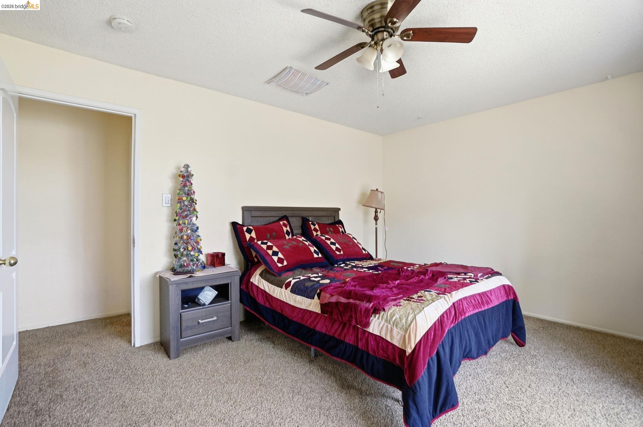 3513 Fairview