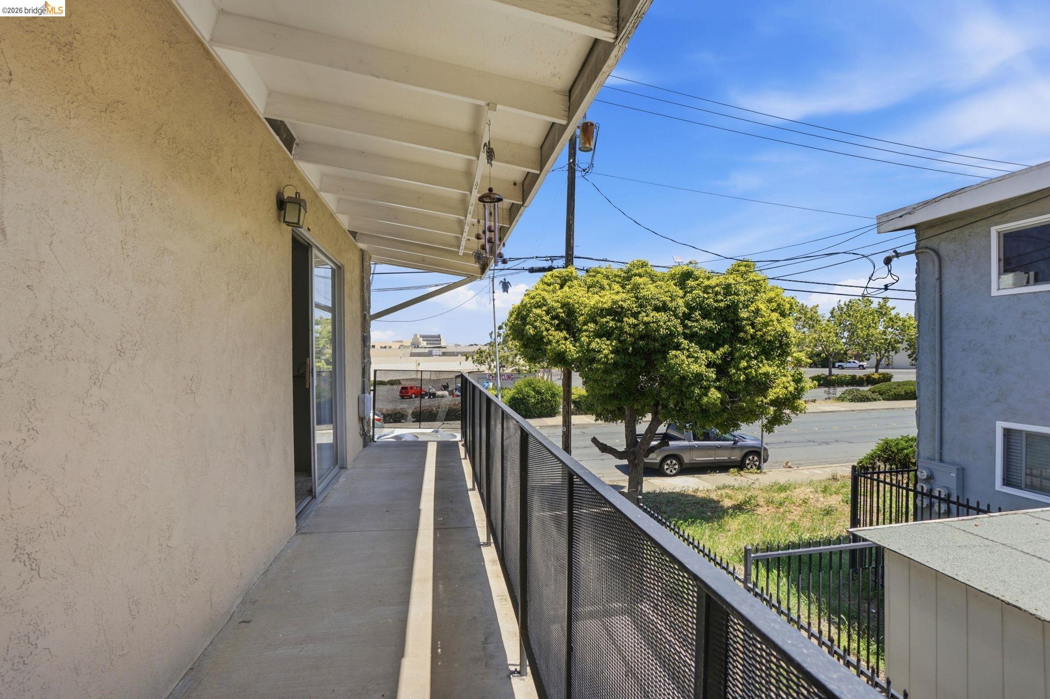 3513 Fairview