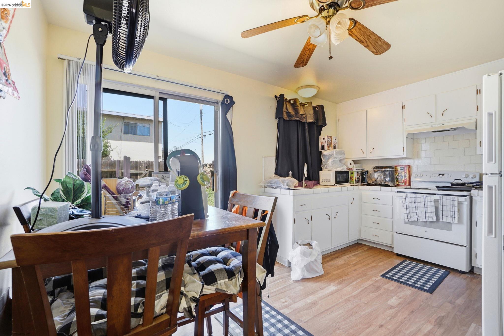 3513 Fairview
