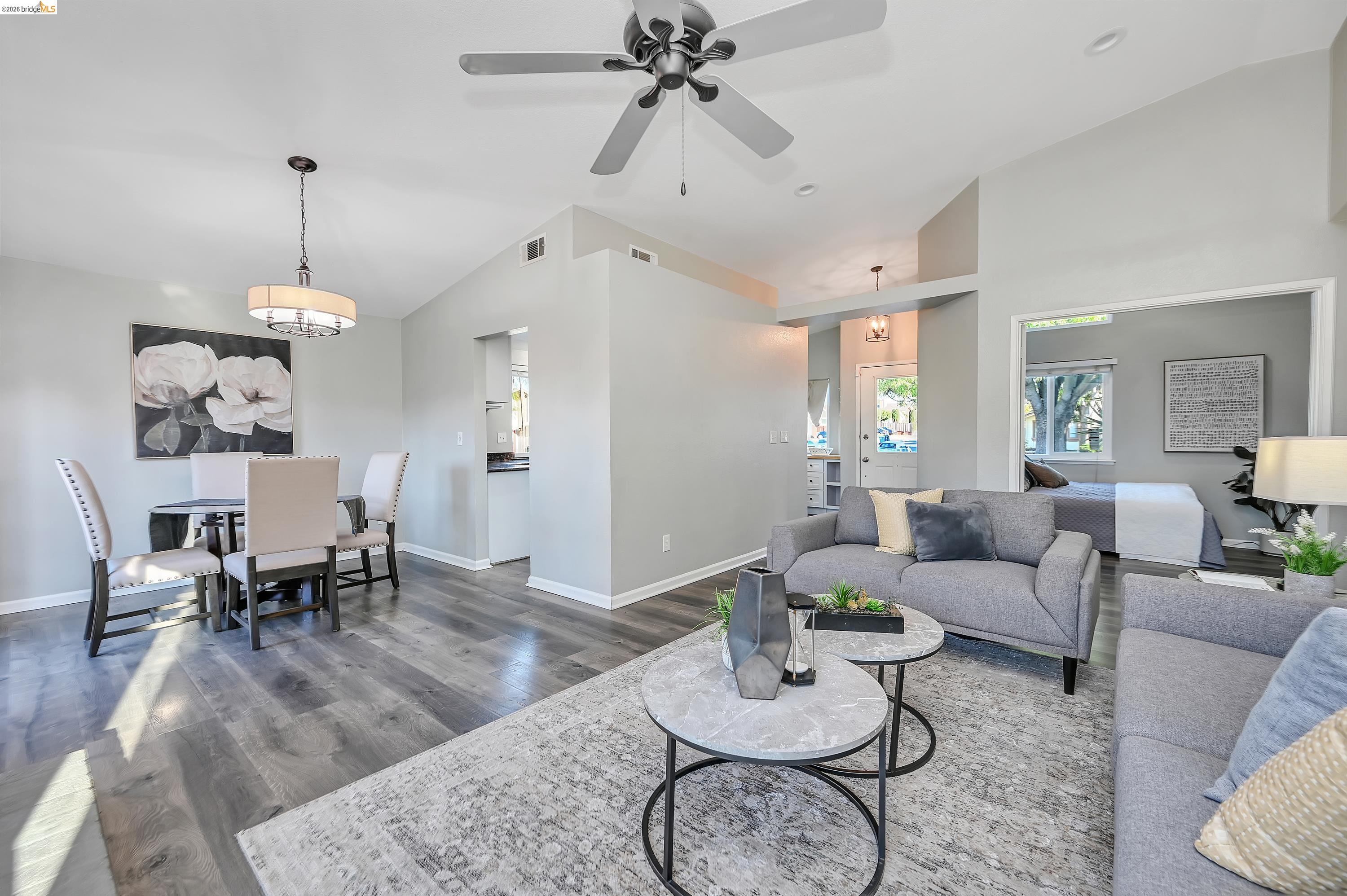 200 Spindrift Ct