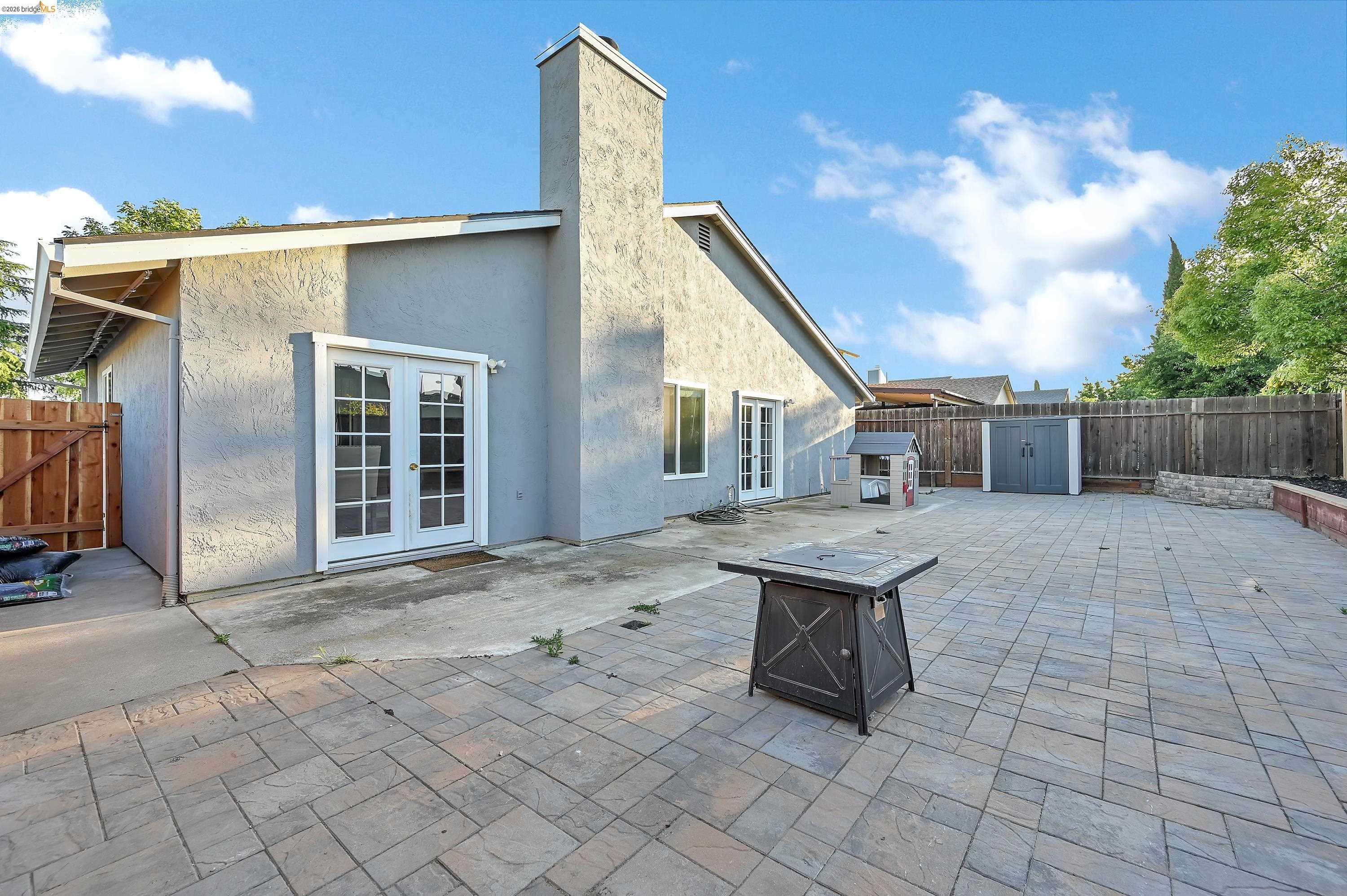200 Spindrift Ct