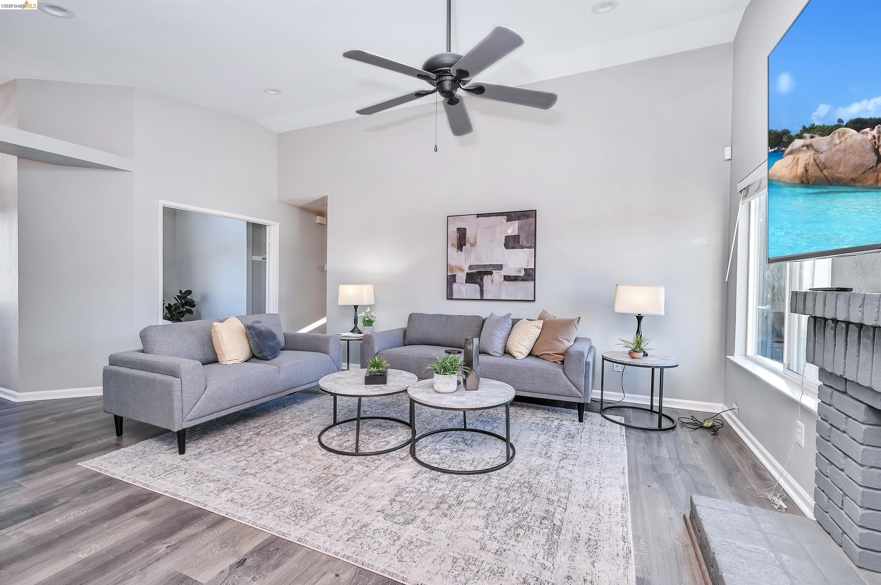 200 Spindrift Ct
