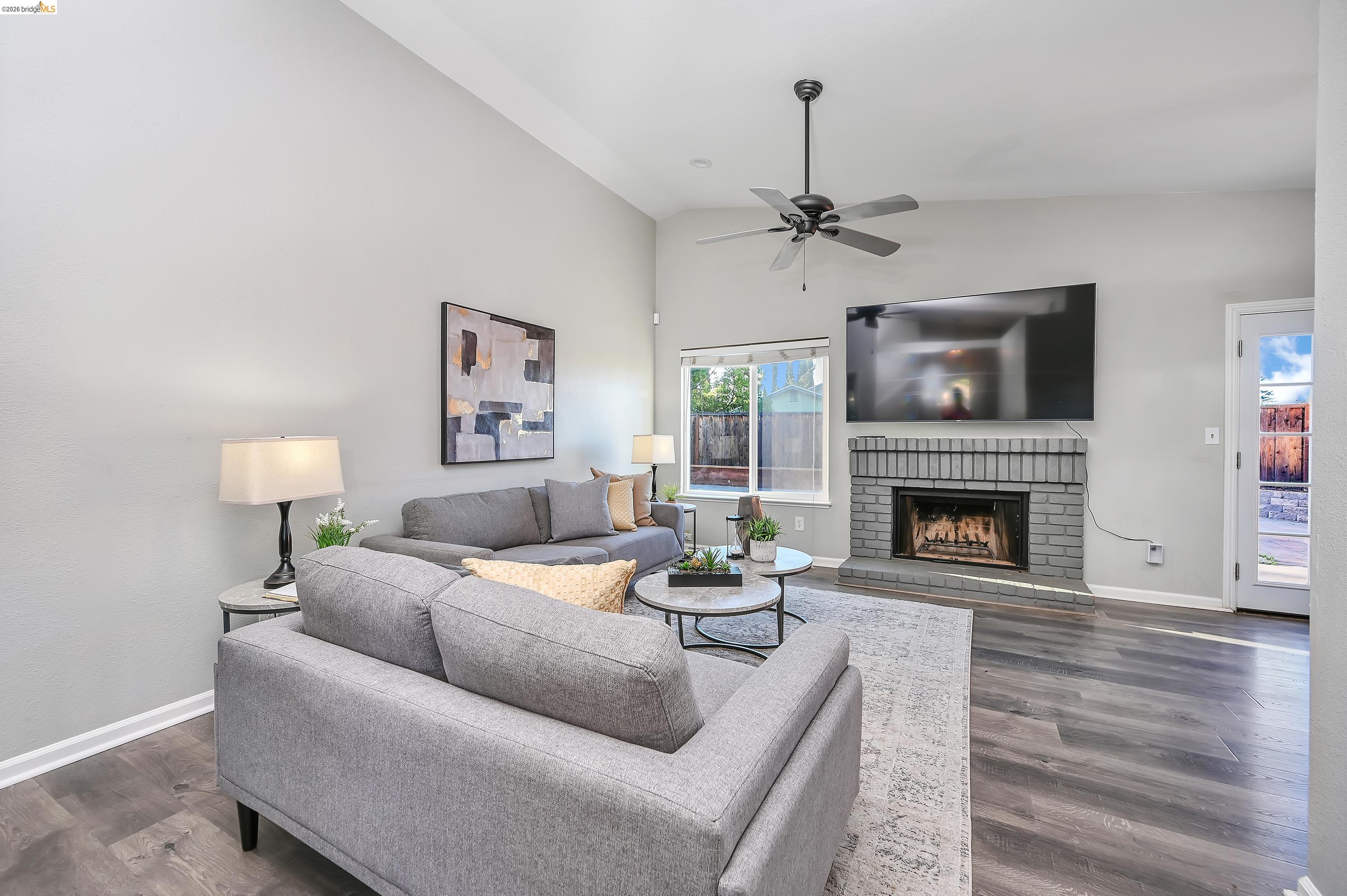 200 Spindrift Ct