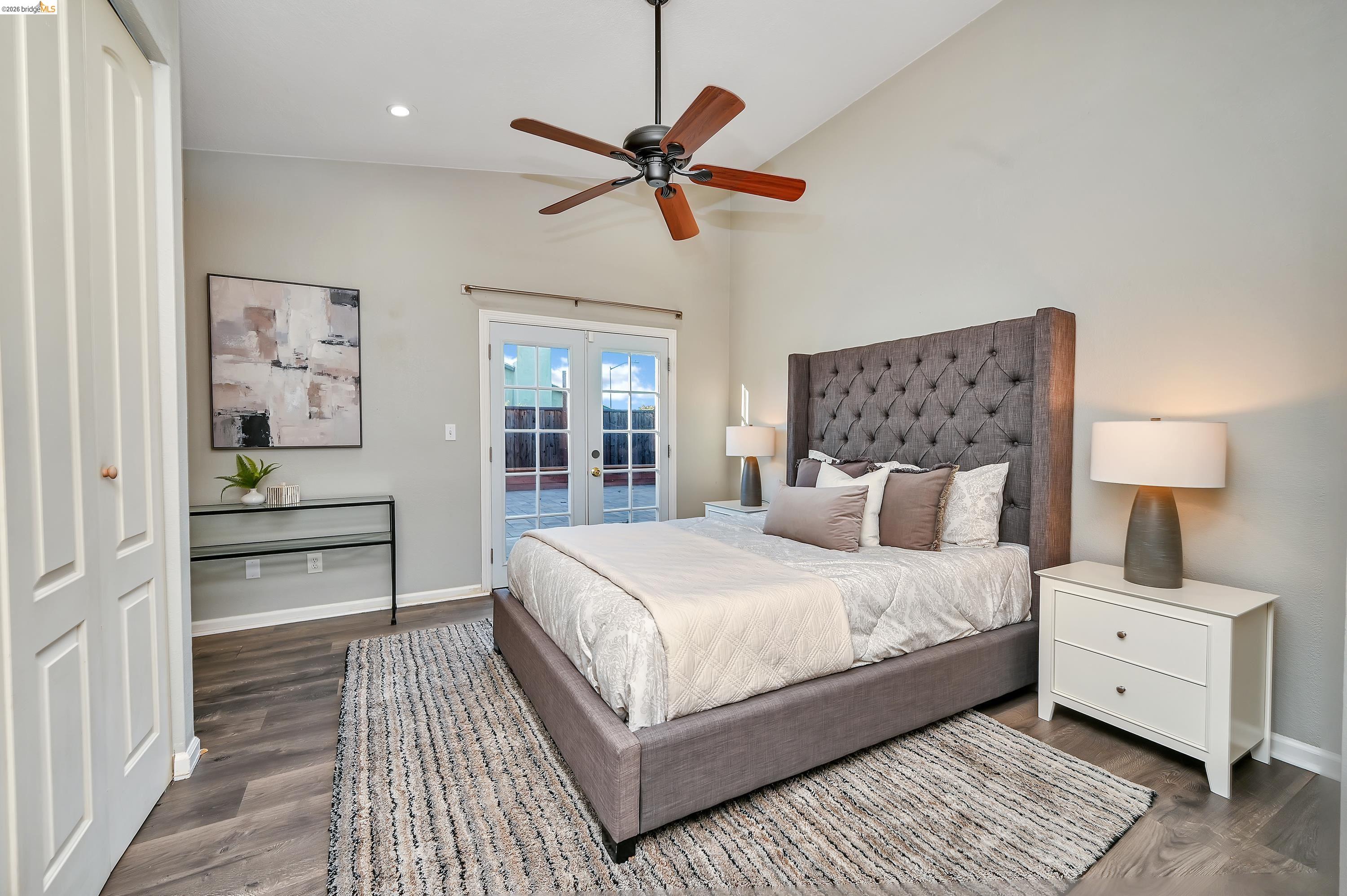 200 Spindrift Ct