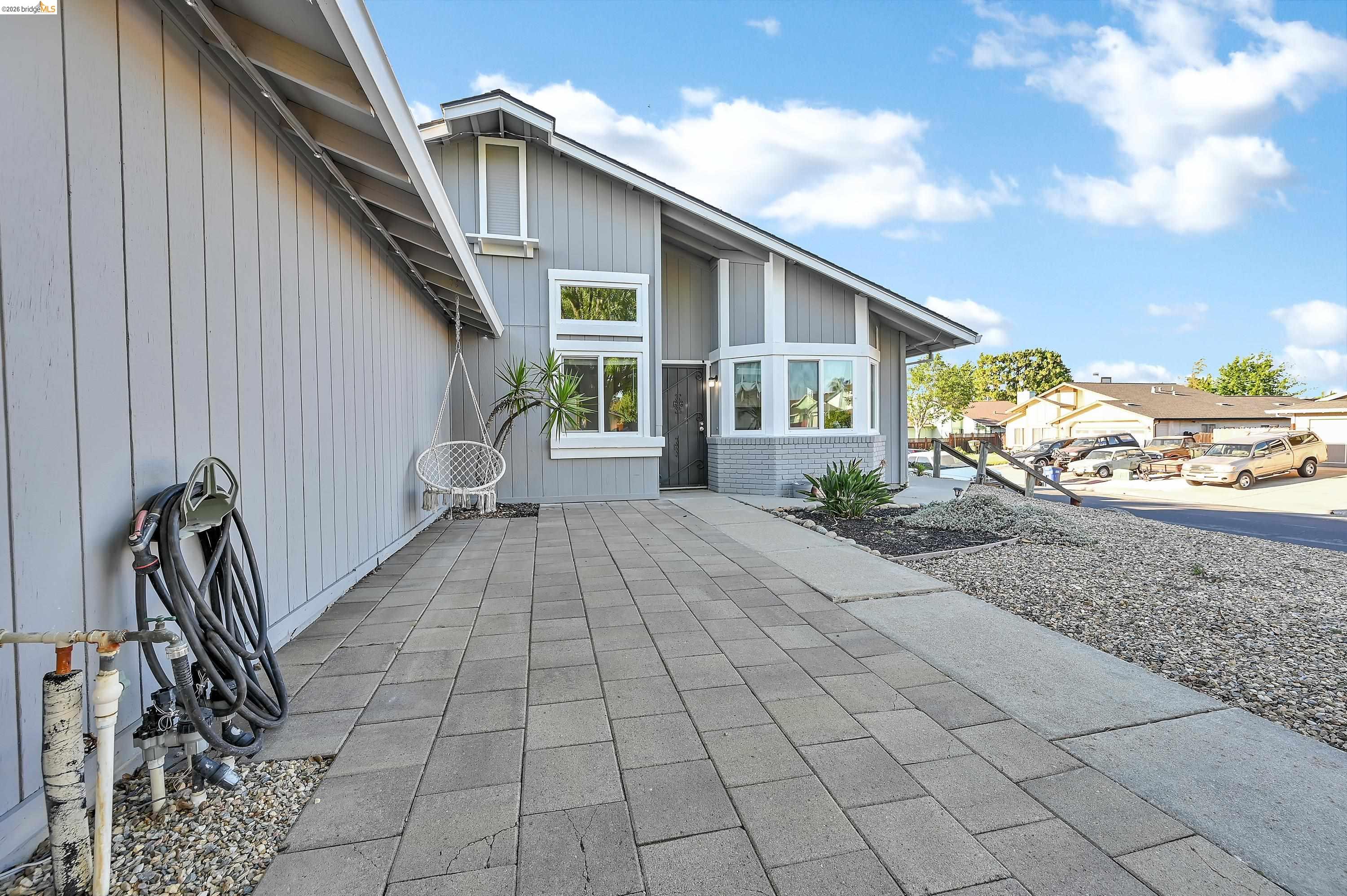 200 Spindrift Ct