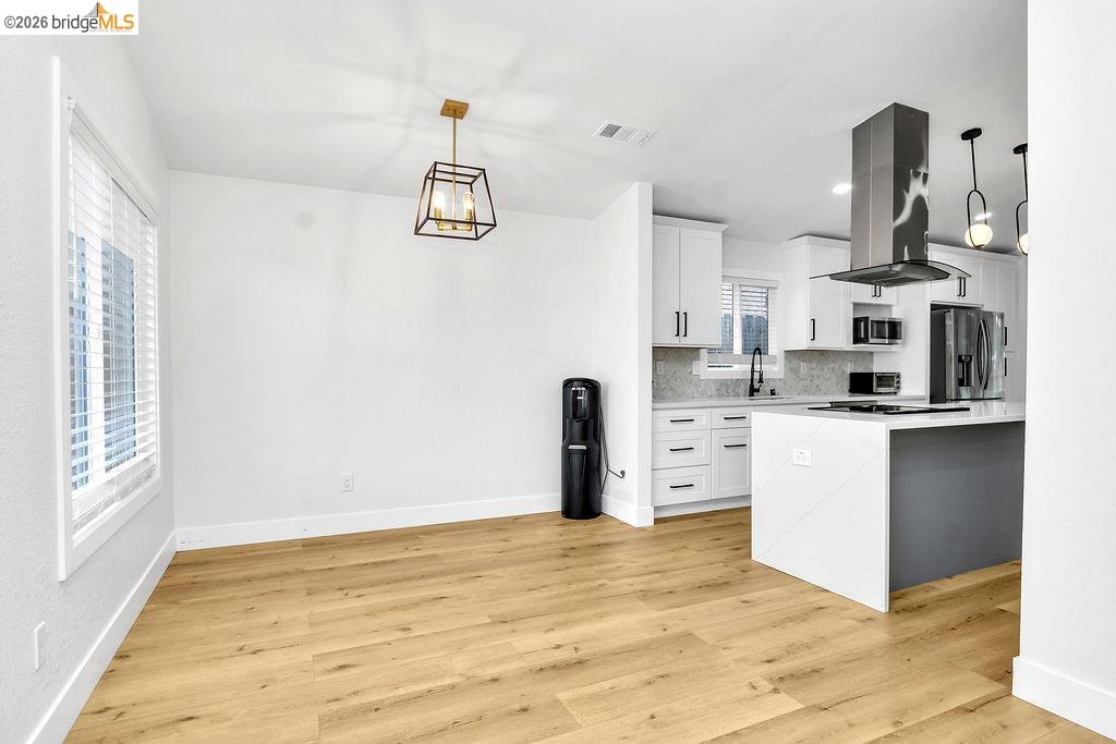 215 Spindrift Ct